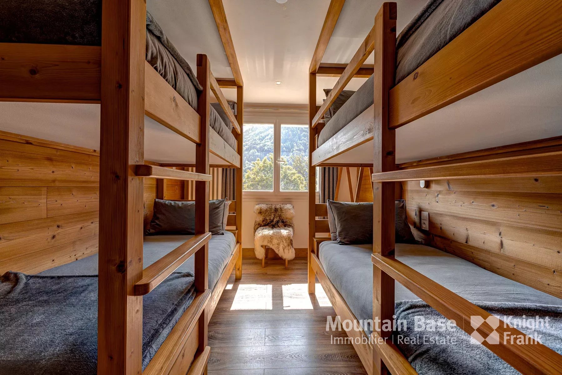 Photo of A 7-bedroom chalet close to the centre of St Jean d'Aulps