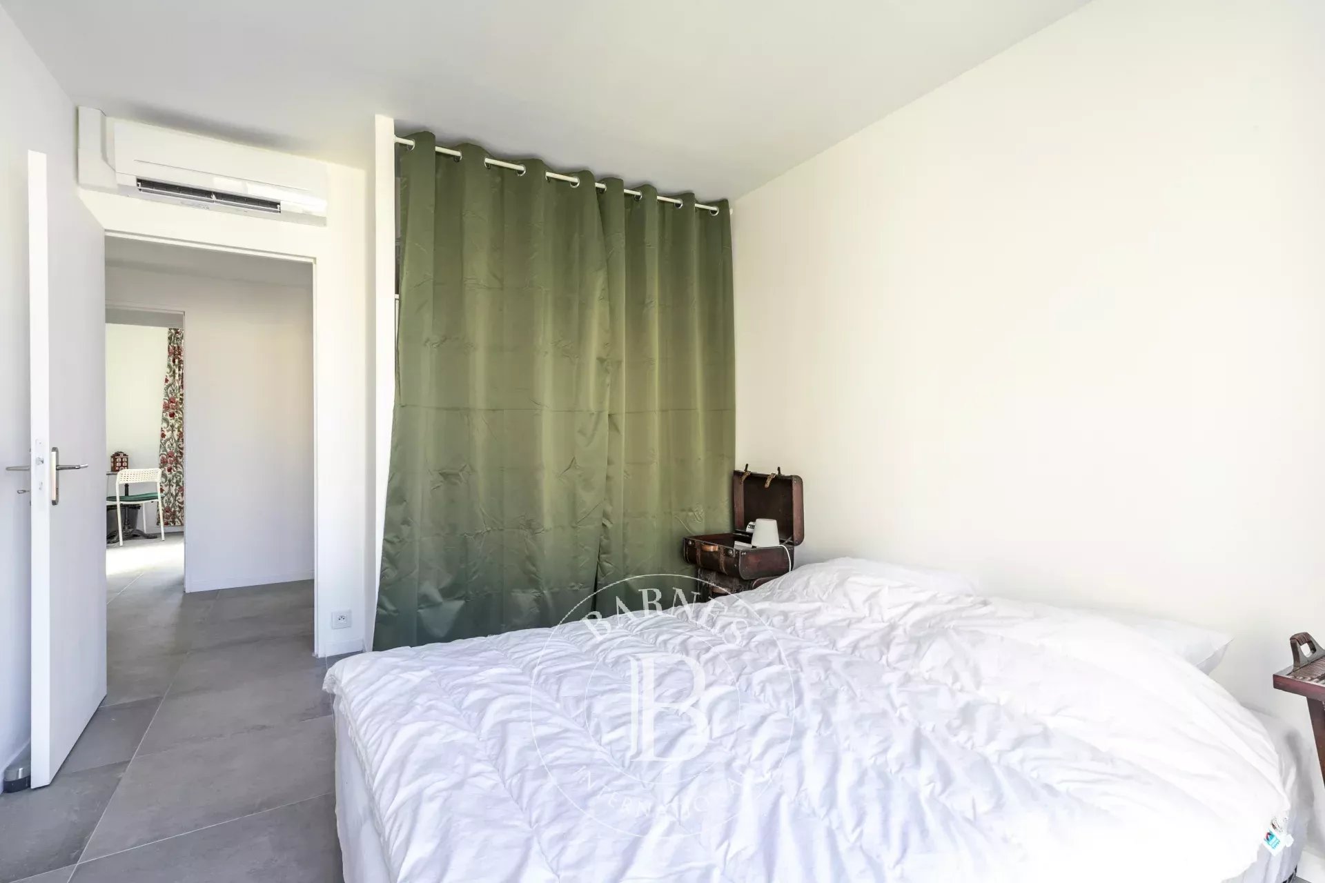 Paris  - Apartment 3 Bedrooms - picture 15
