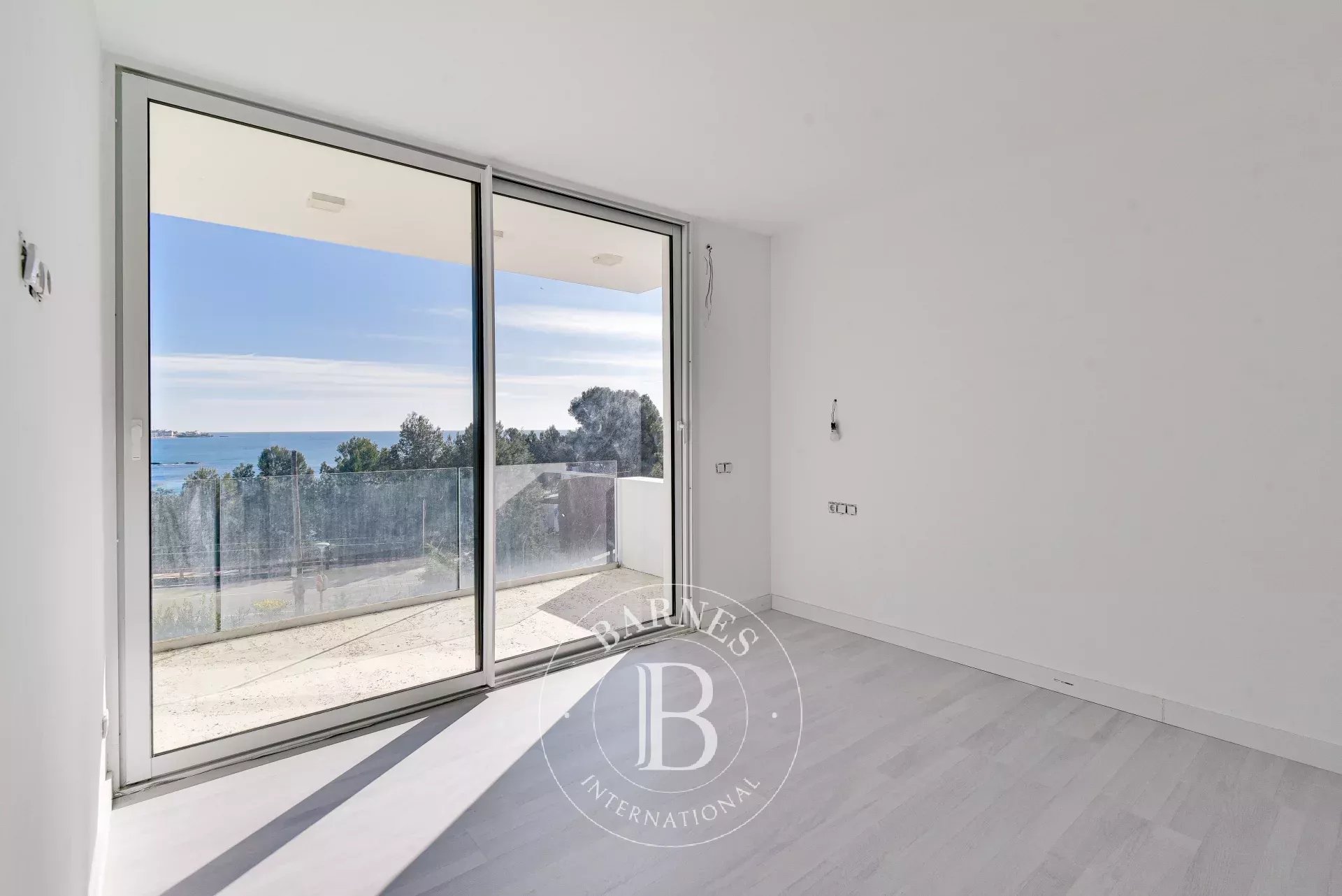 Fantastic newly built villa in Sant Antoni de Calonge with sea views on the Costa Brava. - picture 32