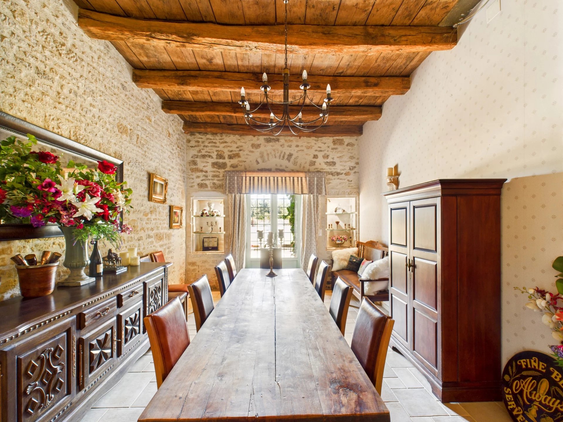 House in Saint-Hilaire-des-Loges - Image 5