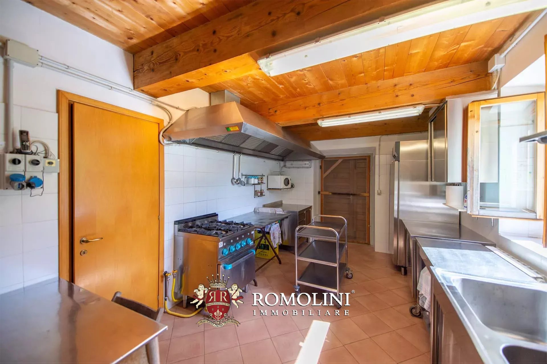 10 Bedroom Villa/Townhouse's Image 24