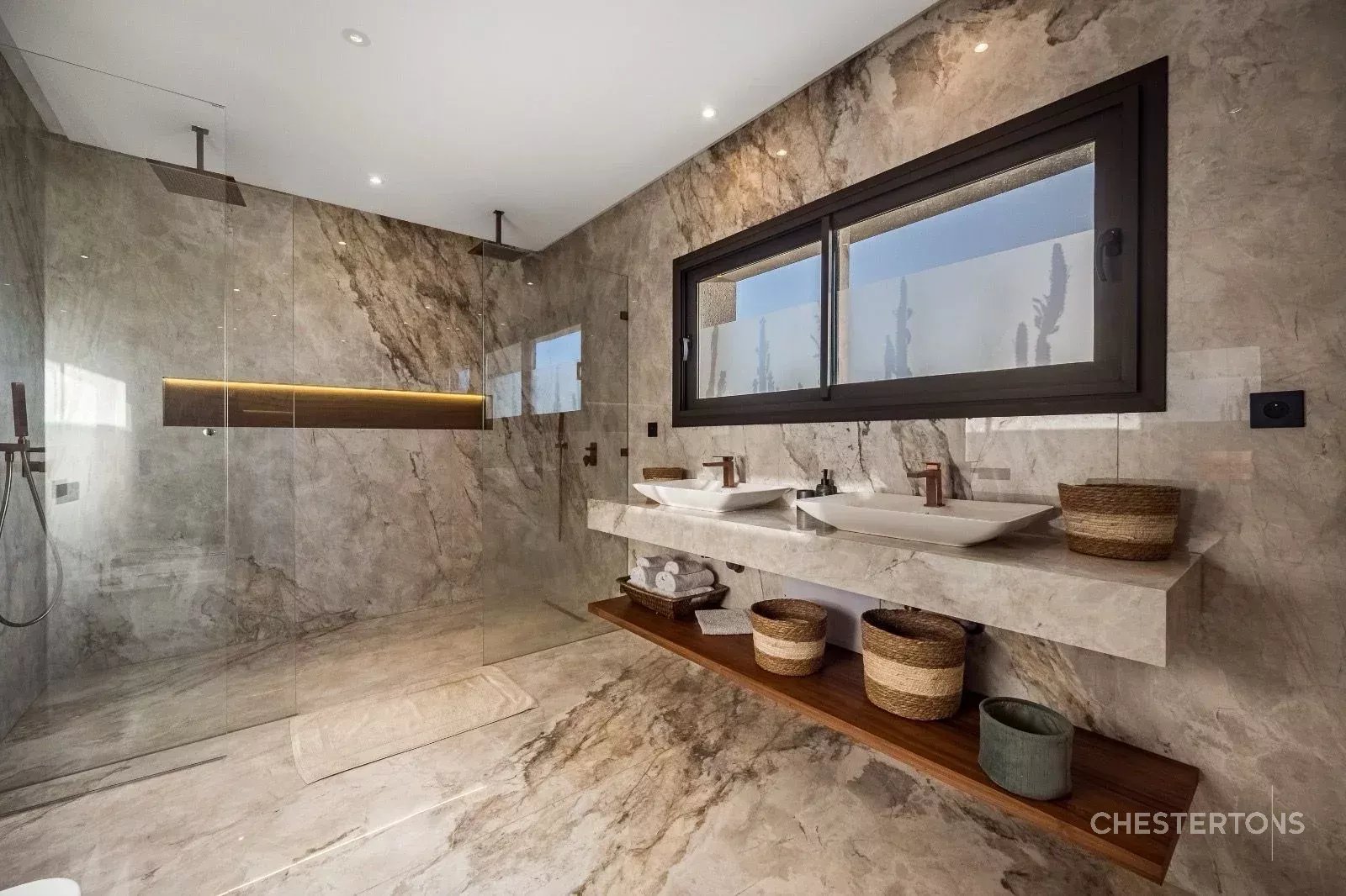  Image of Villa - 5 Bedrooms - 5 Bathrooms for Sale in Marrakech-Ménara-Marrakech-Morocco, Image 22
