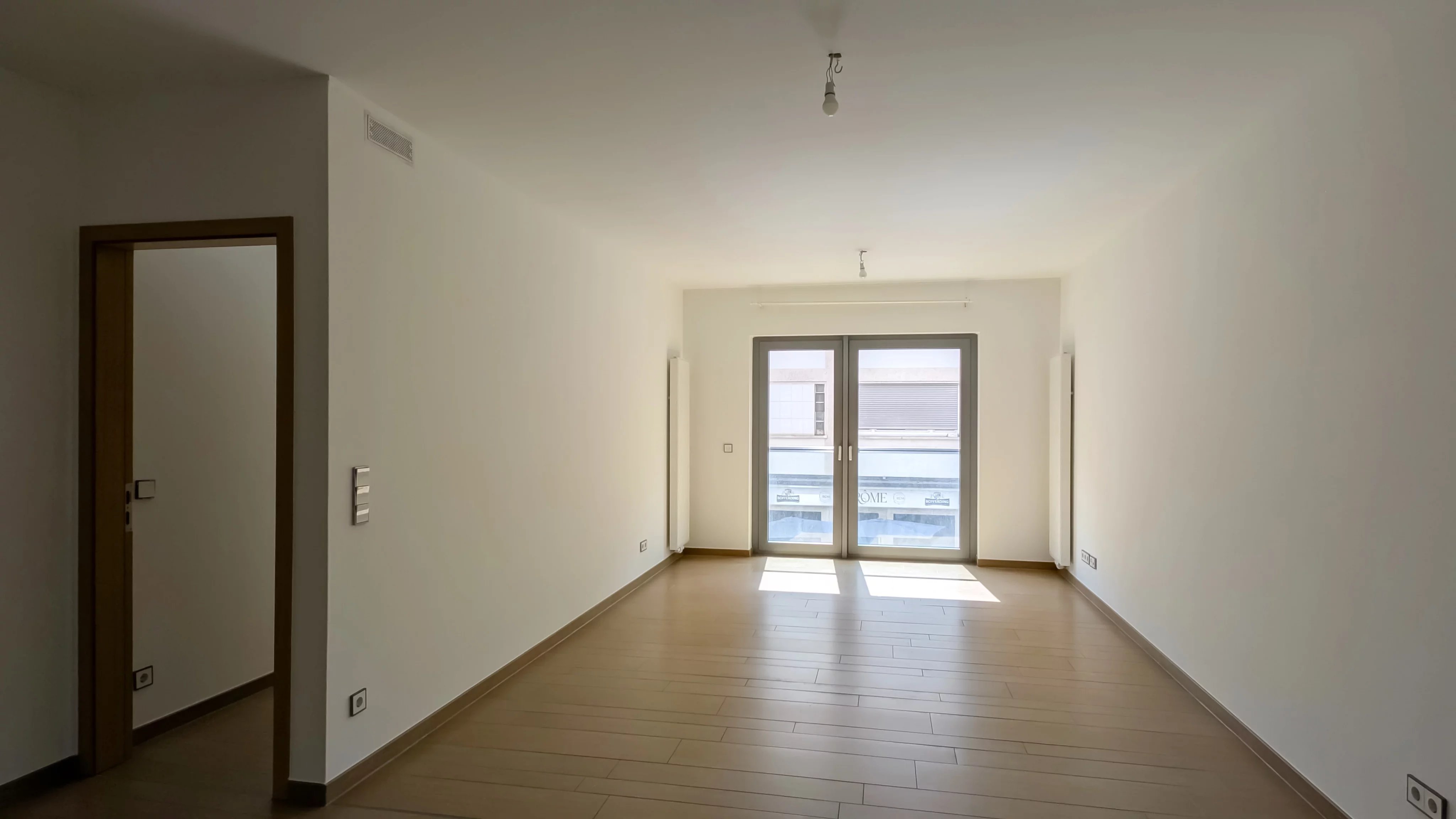 property-featured-image