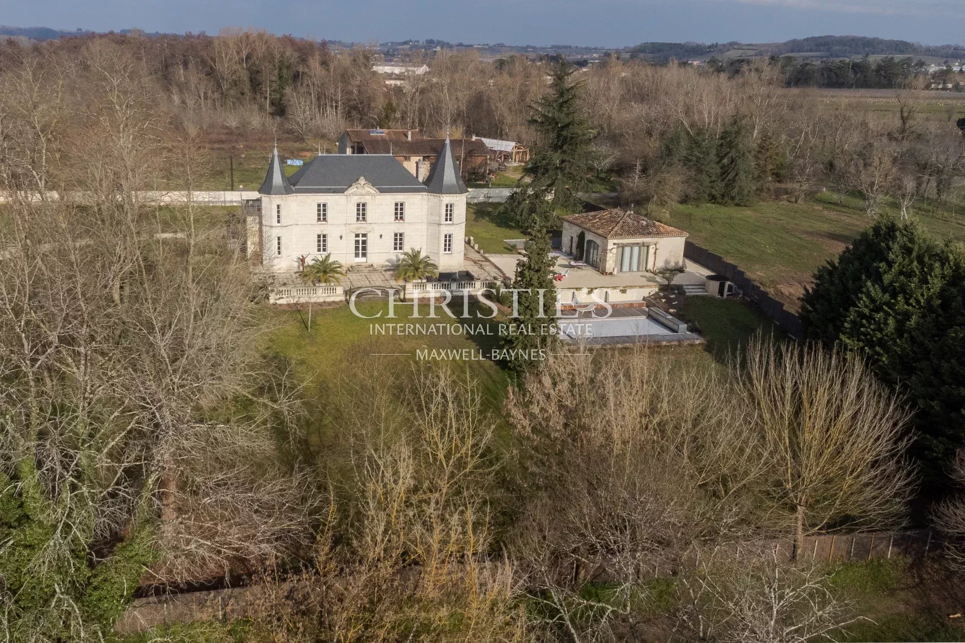 5 Bedroom Chateau's Image 15