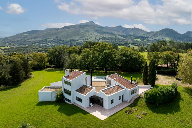 For Sale House | Ascain - picture 2