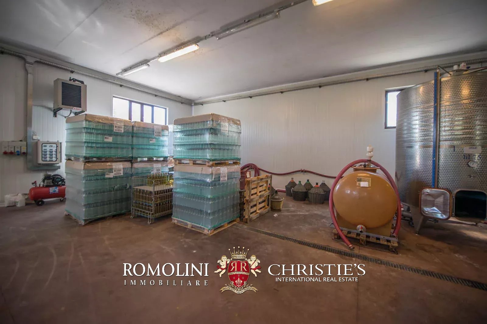 3 Bedroom Vineyard's Image 7