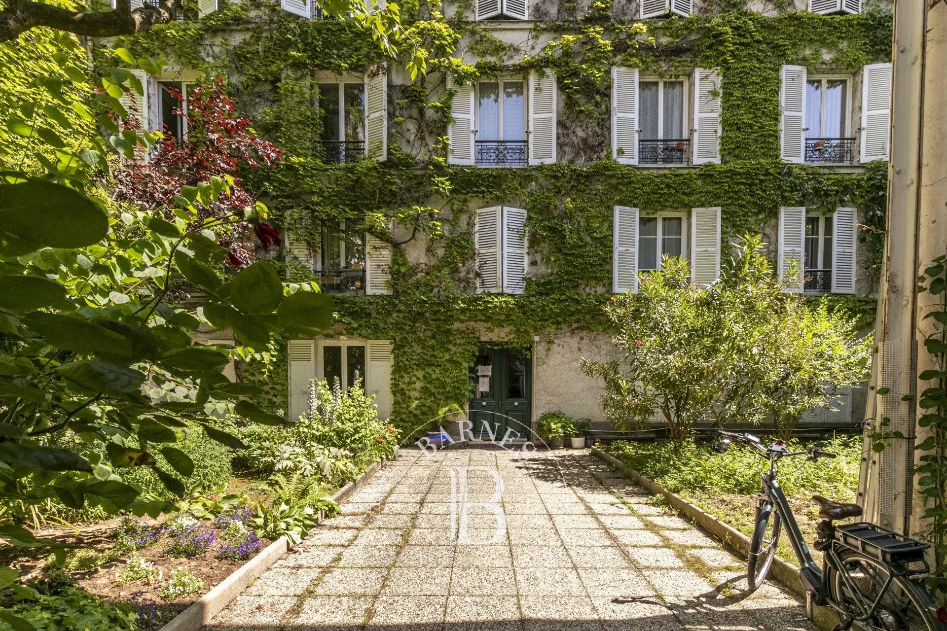 Paris 6 Notre Dame des Champs - 73m² (786 sq ft) - 2/3 bedrooms