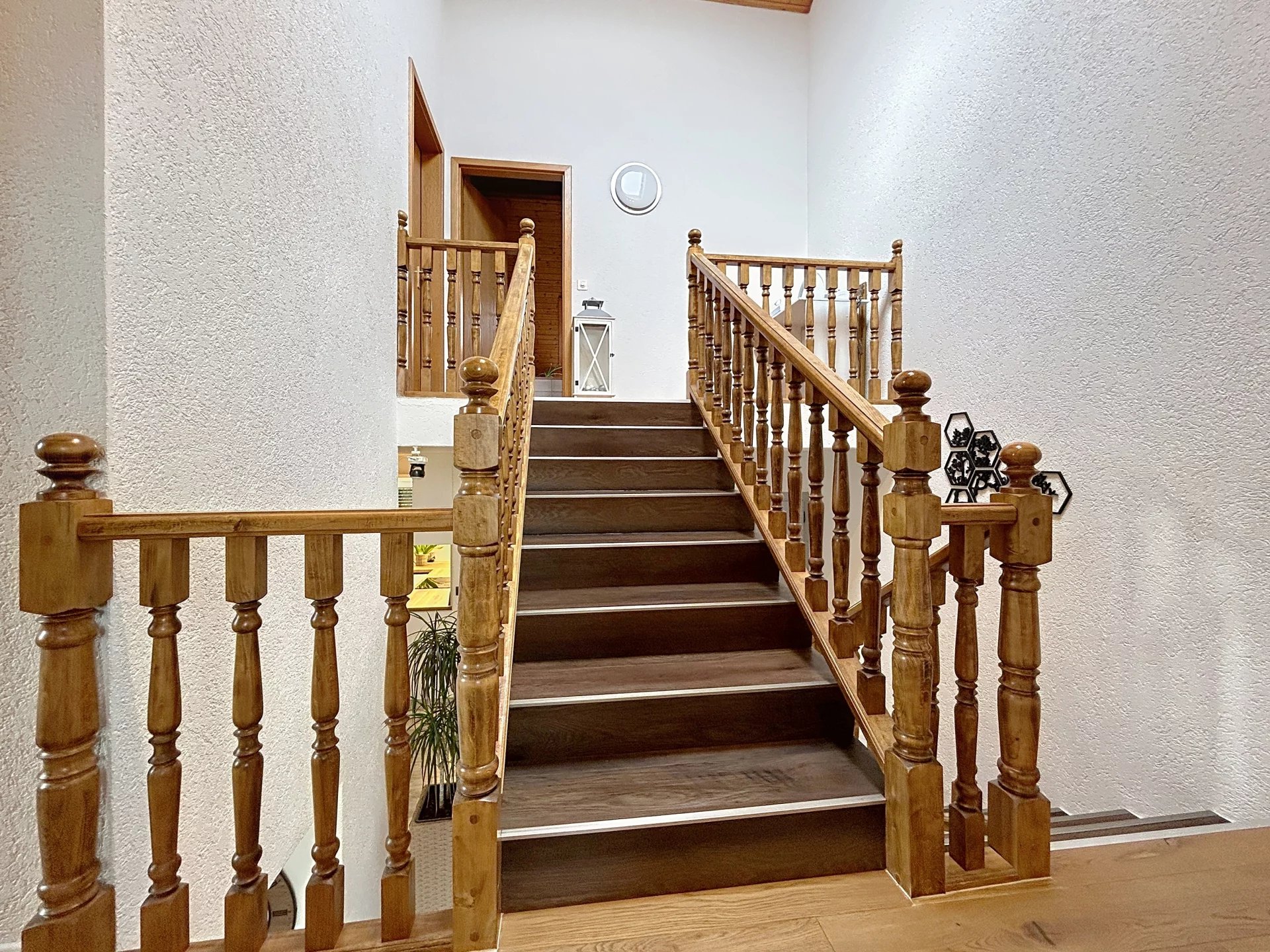 Maison lumineuse avec vue lac et alpes