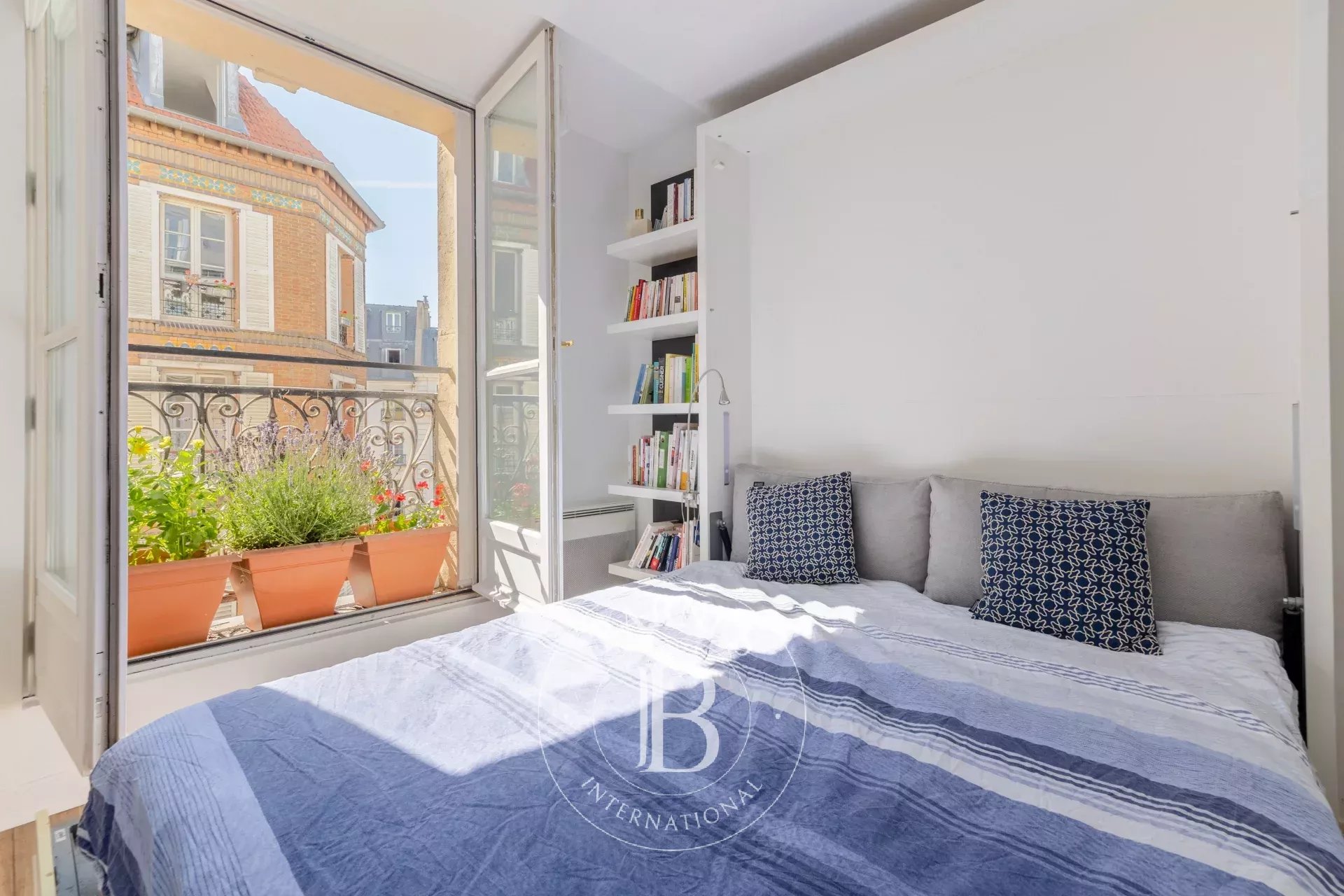 Daire Paris 3ème - picture 17