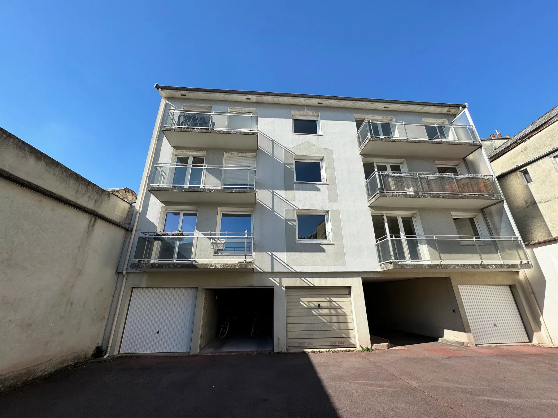 Centre-ville : T5 avec balcon et garage double