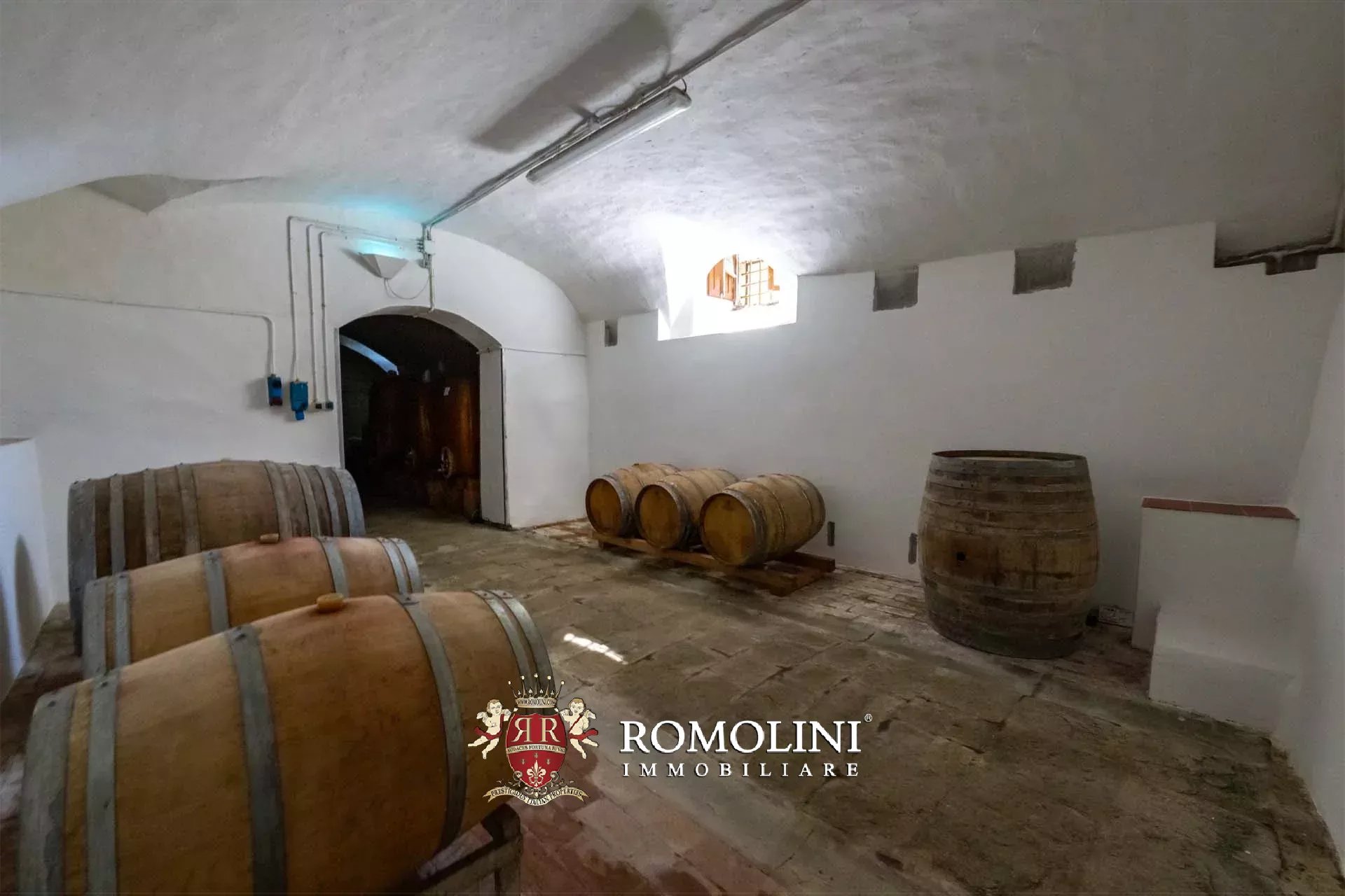 27 Bedroom Vineyard's Image 98