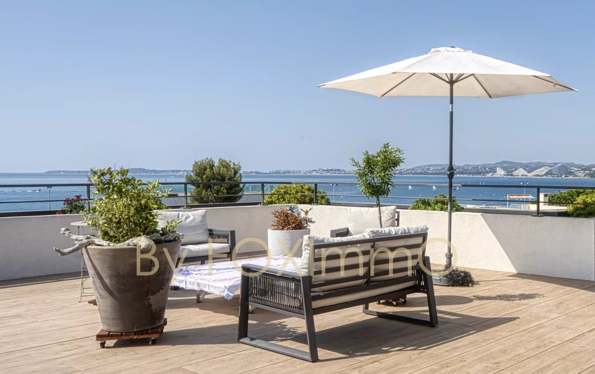 Penthouse d'exception dernier étage vue mer à Cagnes-sur-Mer