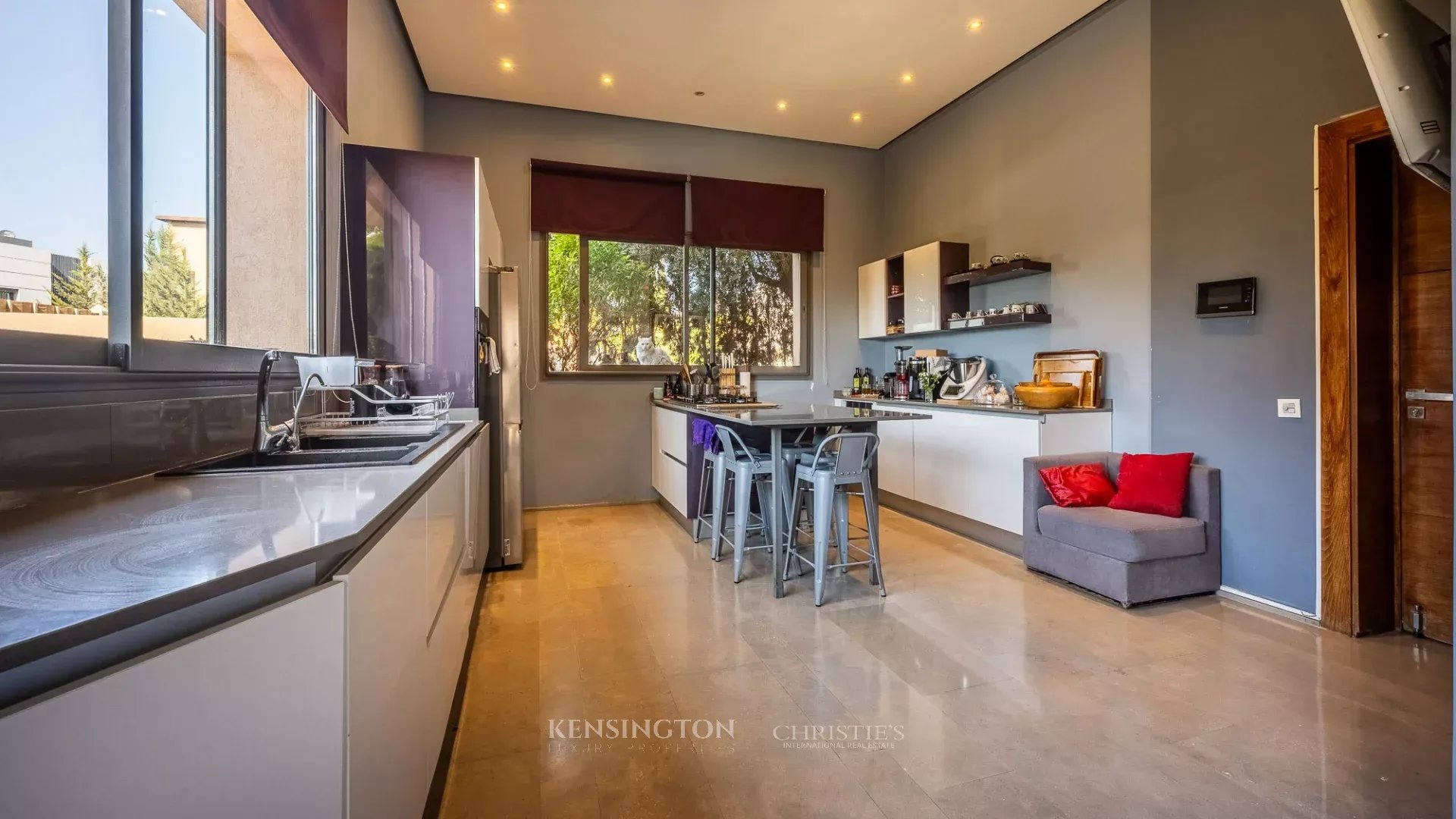 4 Bedroom Villa/Townhouse's Image 18