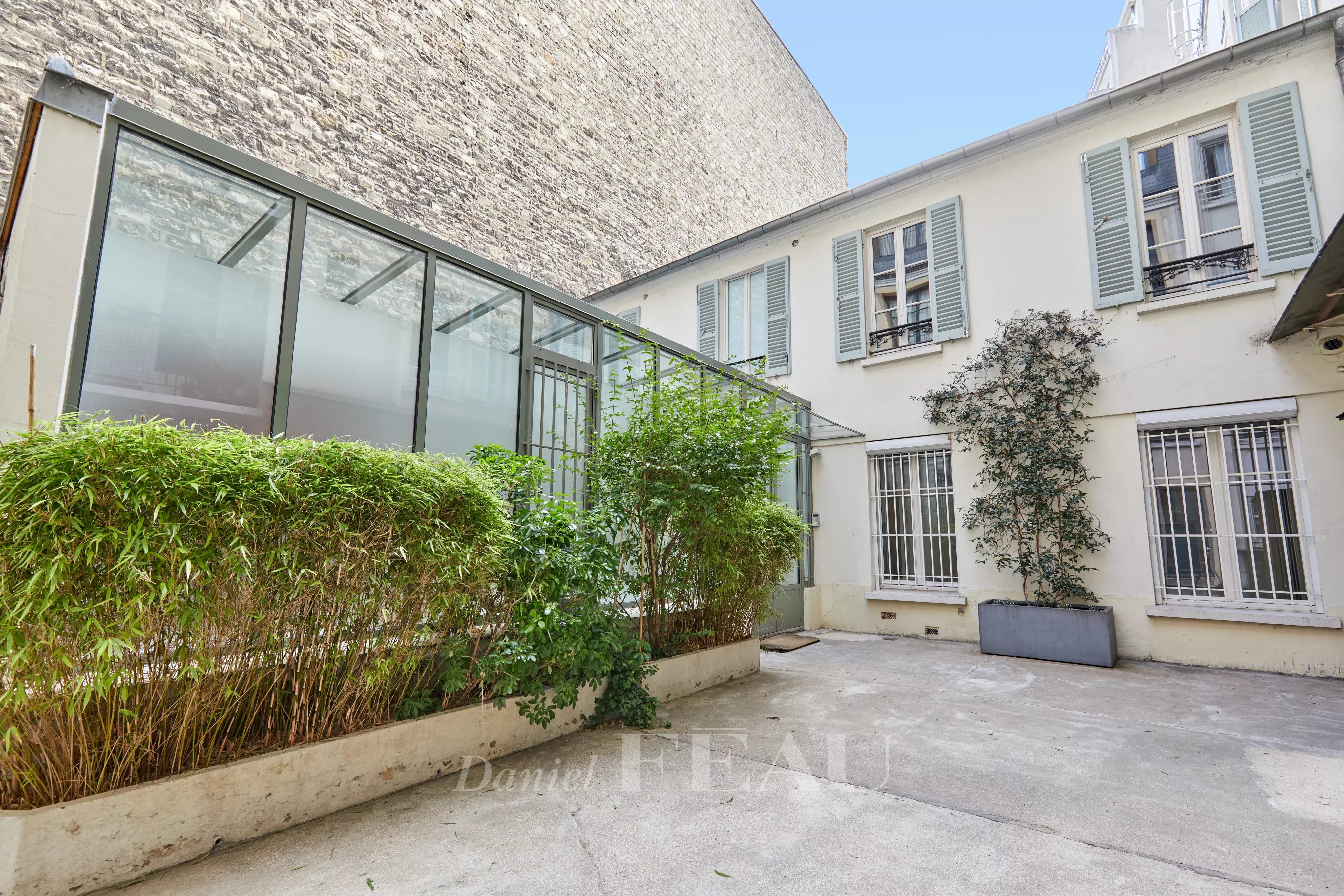 Paris 7th District - An atypical 4-bed property