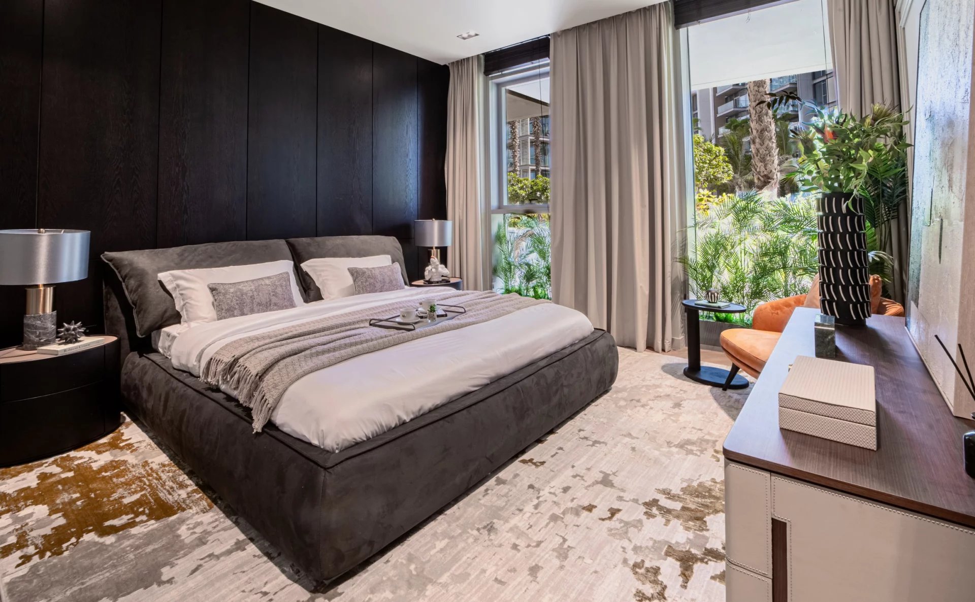 Fully Furnished 2-Bedroom Apartment with Park Views on Bluewaters Island