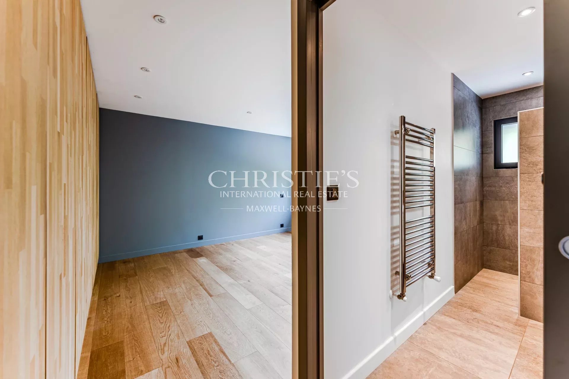 5 Bedroom Villa/Townhouse's Image 10