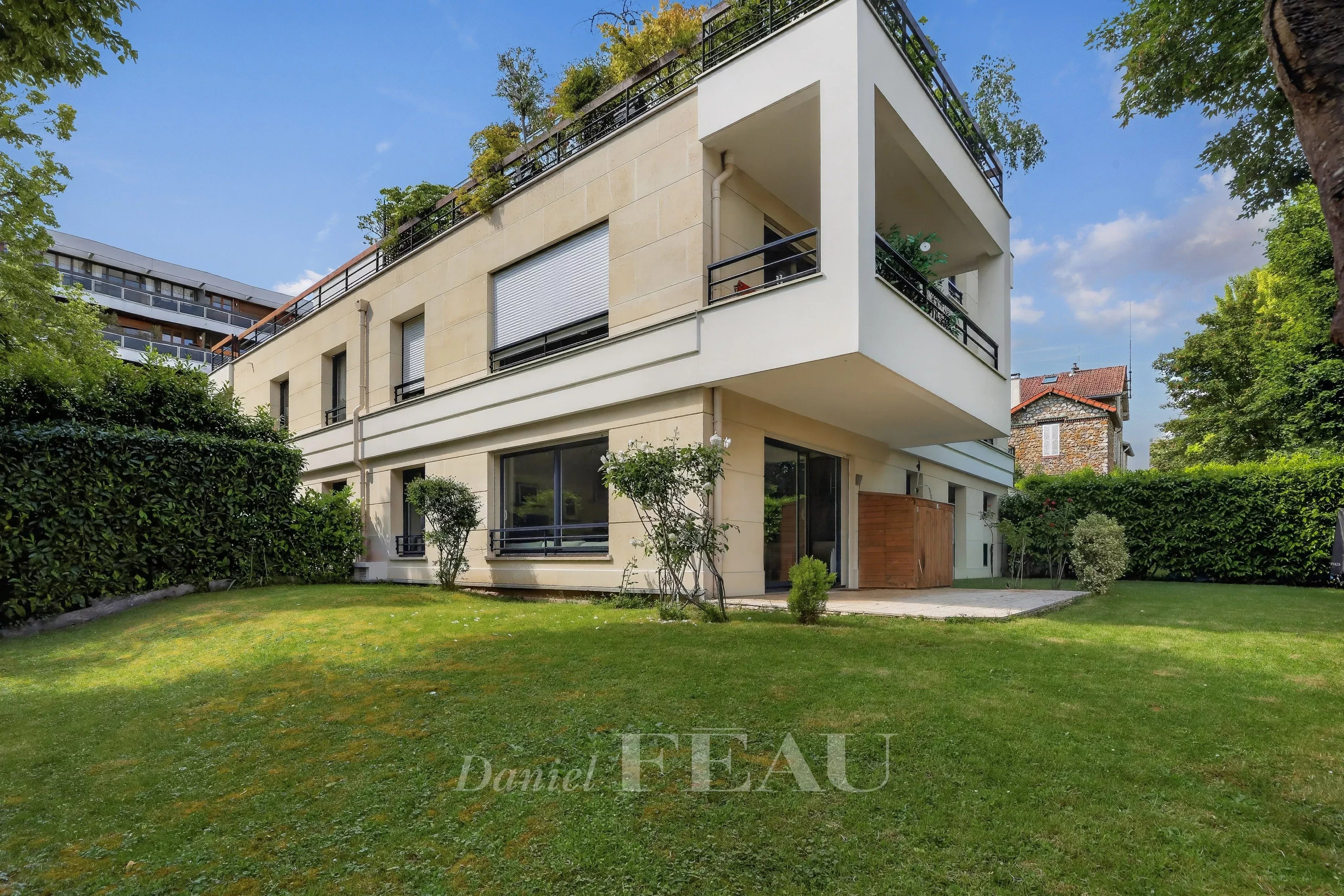 Sale Apartment Saint-Cloud