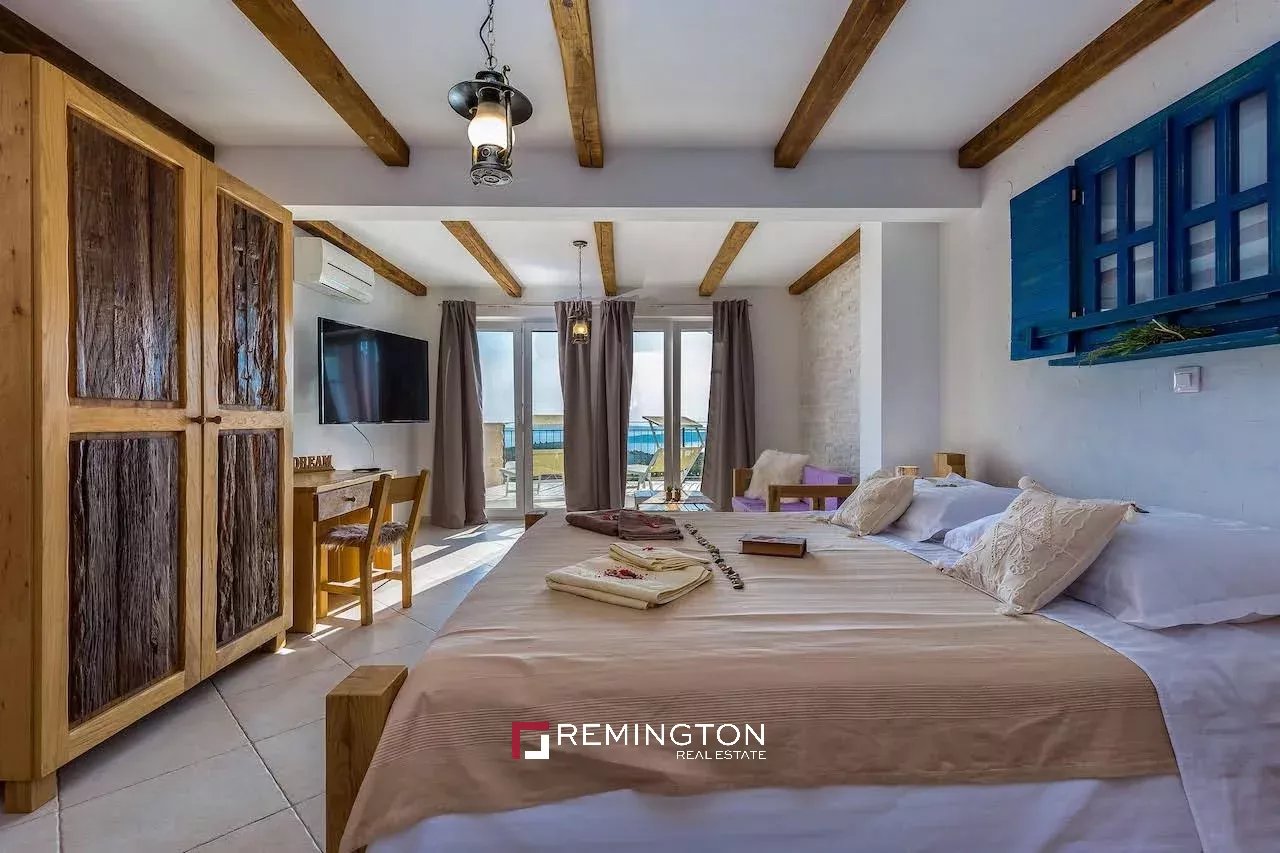2 Bedroom Villa/Townhouse's Image 4