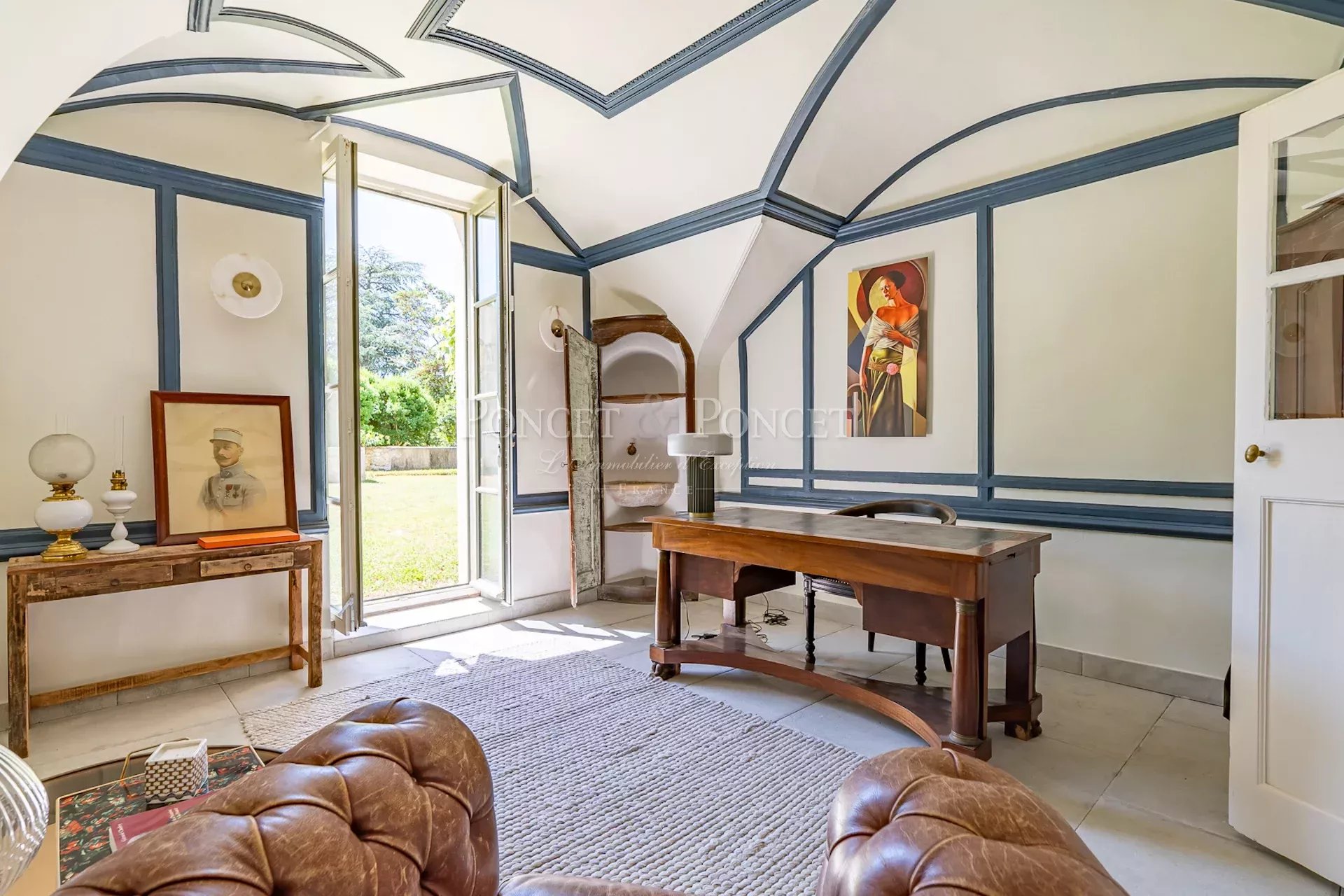 7 Bedroom Villa/Townhouse's Image 6