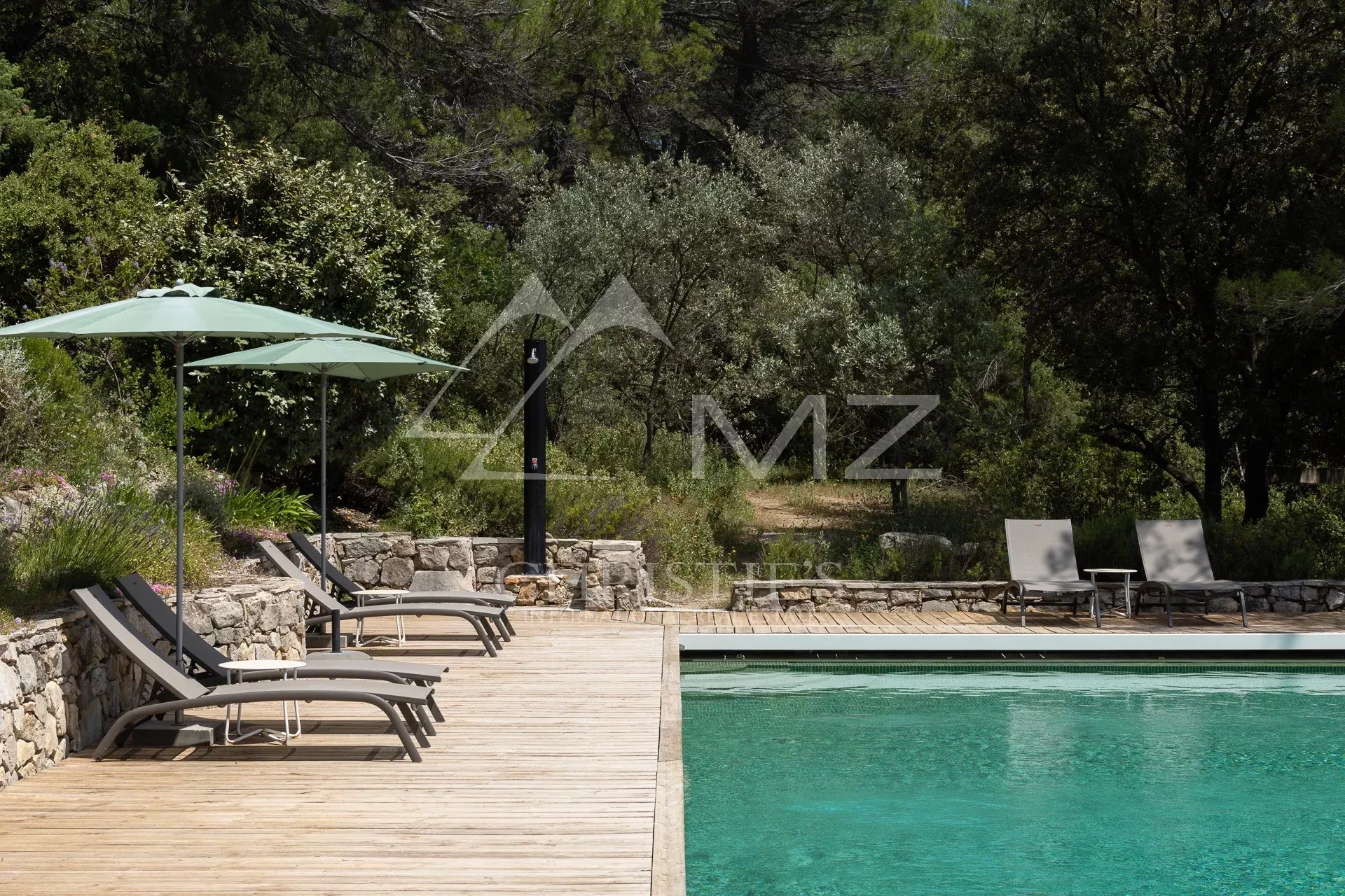 5 Bedroom Villa/Townhouse's Image 7
