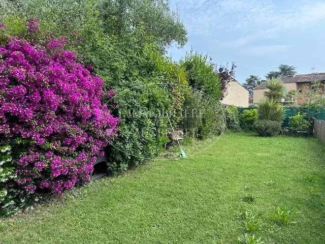 VENTE VILLENEUVE LOUBET VILLA JUMELEE 3 P 499 000.-€