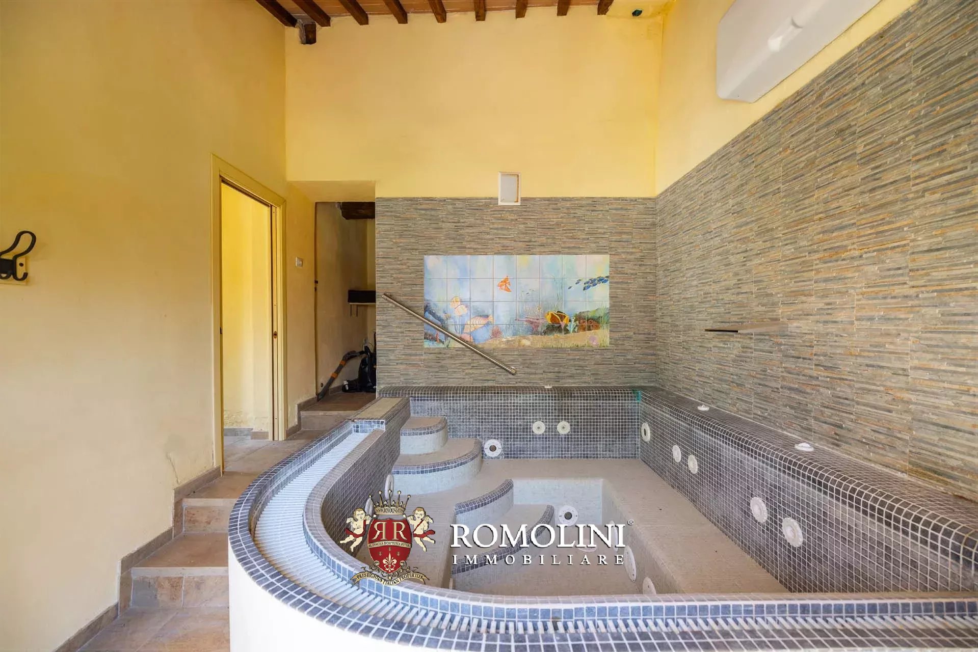 16 Bedroom Villa/Townhouse's Image 28