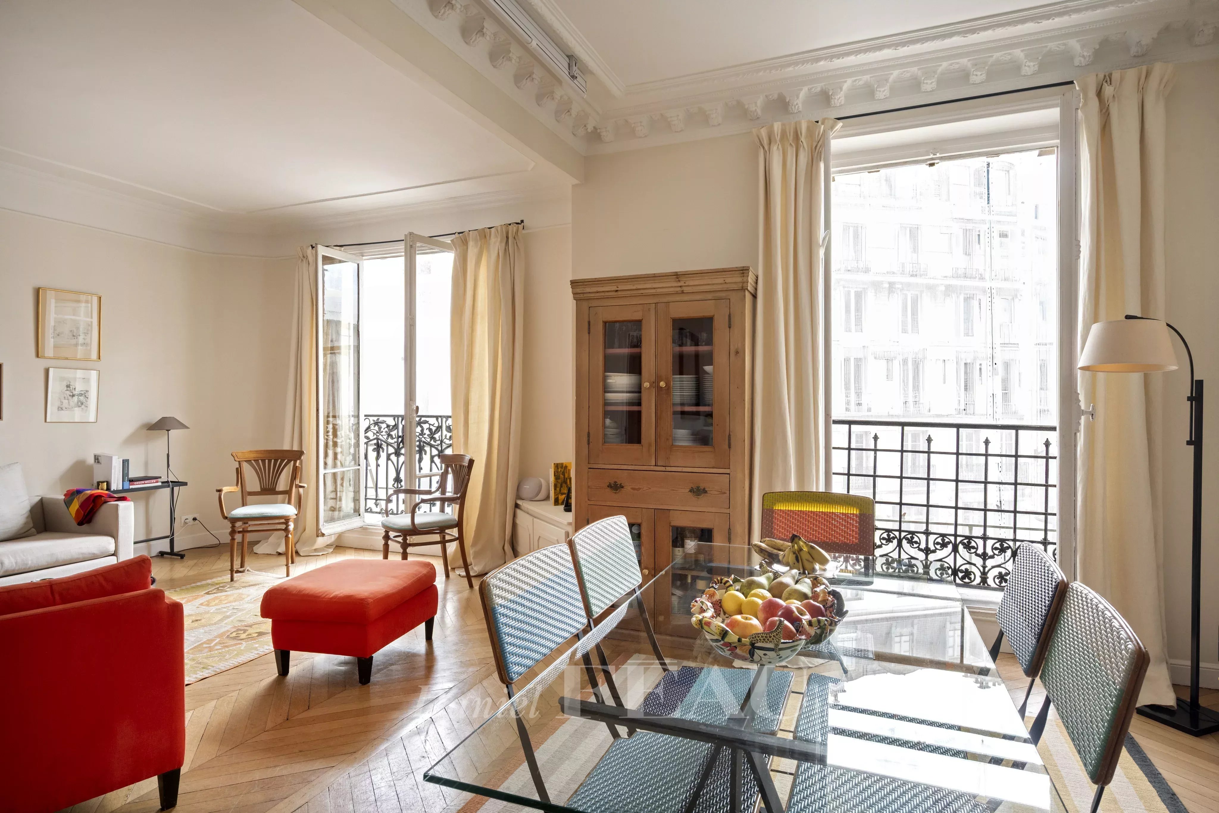 Sale Apartment Paris 3rd