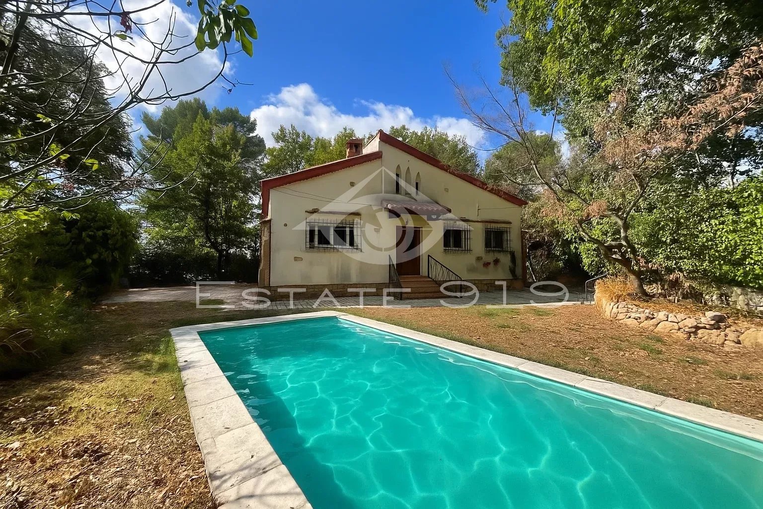 Agence immobilière de 