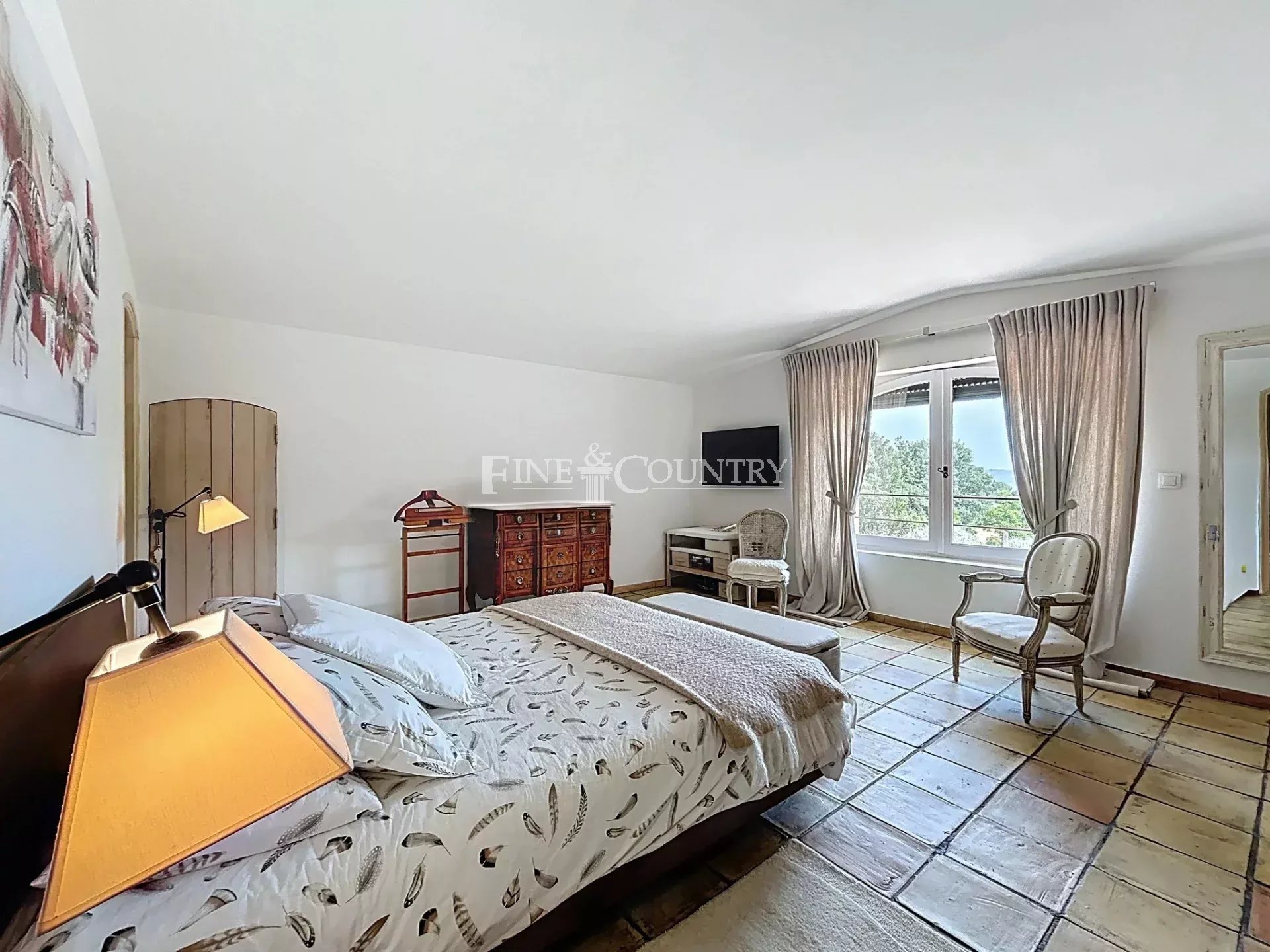 Photo of Stonevilla for sale in Fayence with swimming pool and great views