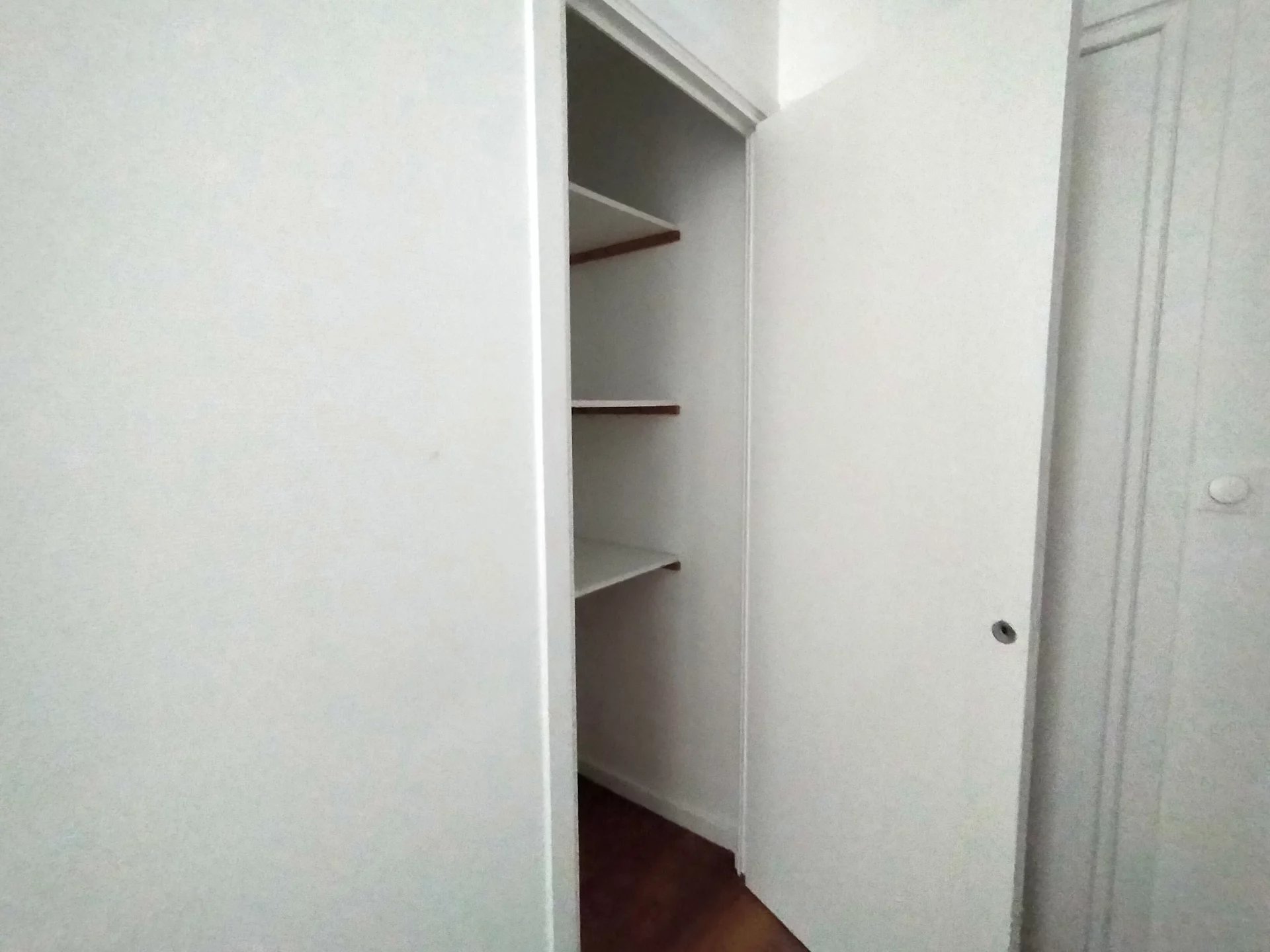82372903 Location Lyon 9ème