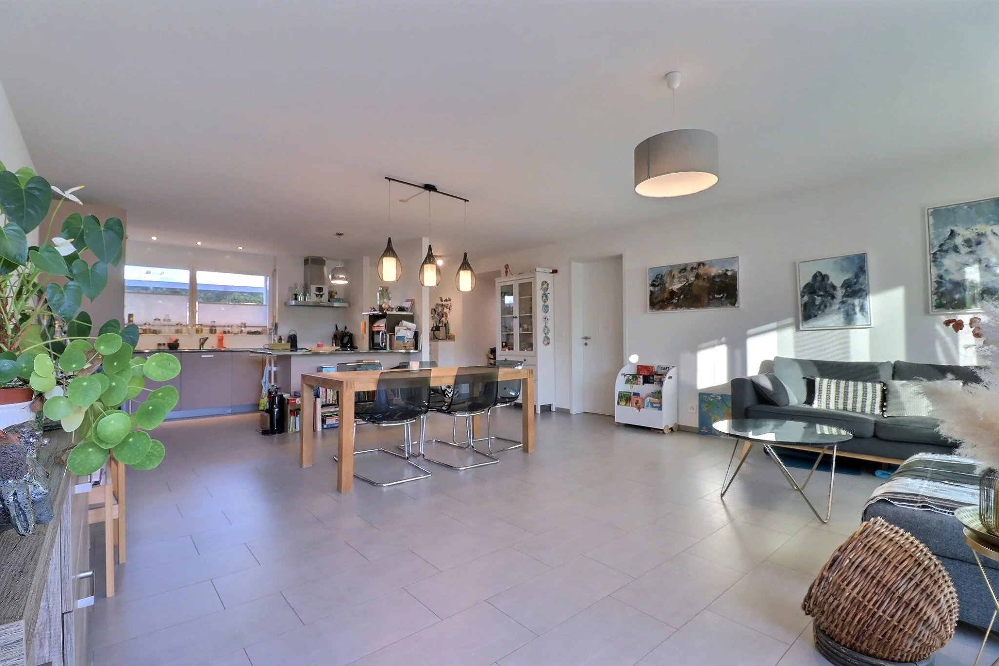 Élégant appartement 5.5 pièces avec jardin et terrasse