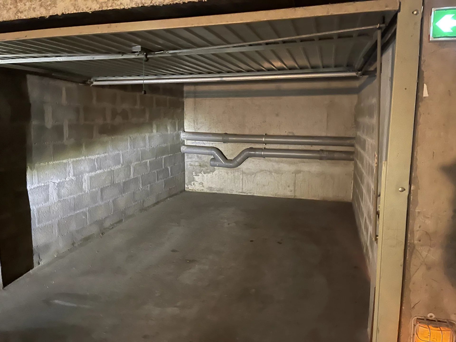 Garage en sous-sol - idéal investissement