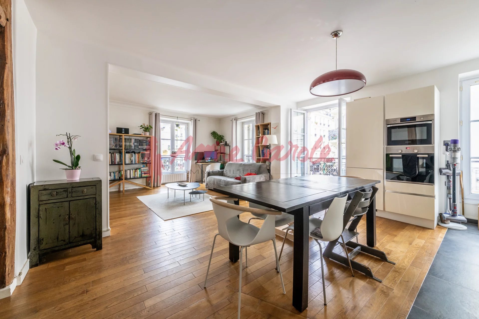 Magnifique appartement de trois pièces offrant le charme de