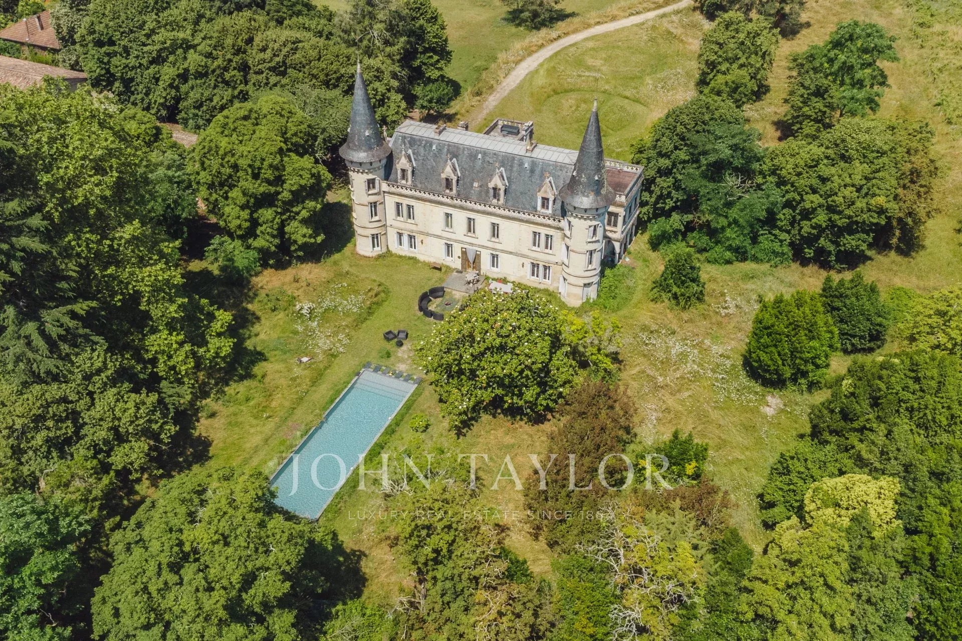 Château XIXe - 20 minutes de Bordeaux - John Taylor