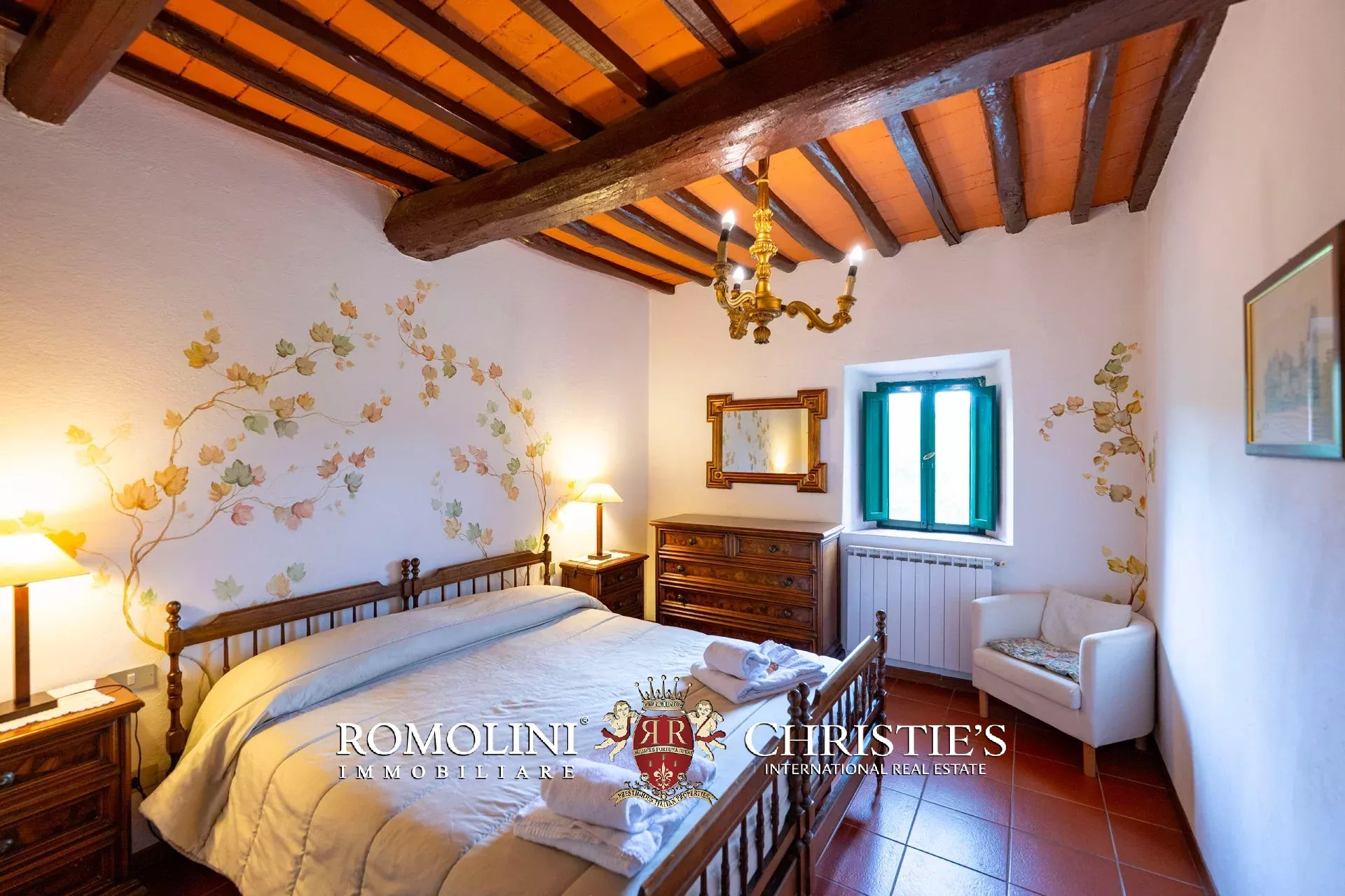 13 Bedroom Villa/Townhouse's Image 24