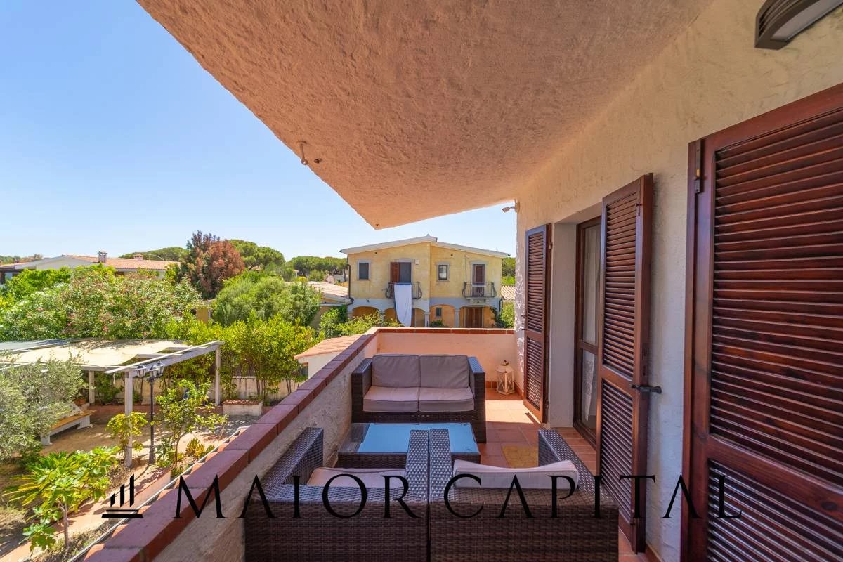 Posada | Loc. San Giovanni | Grazioso appartamento al primo piano con veranda panoramica