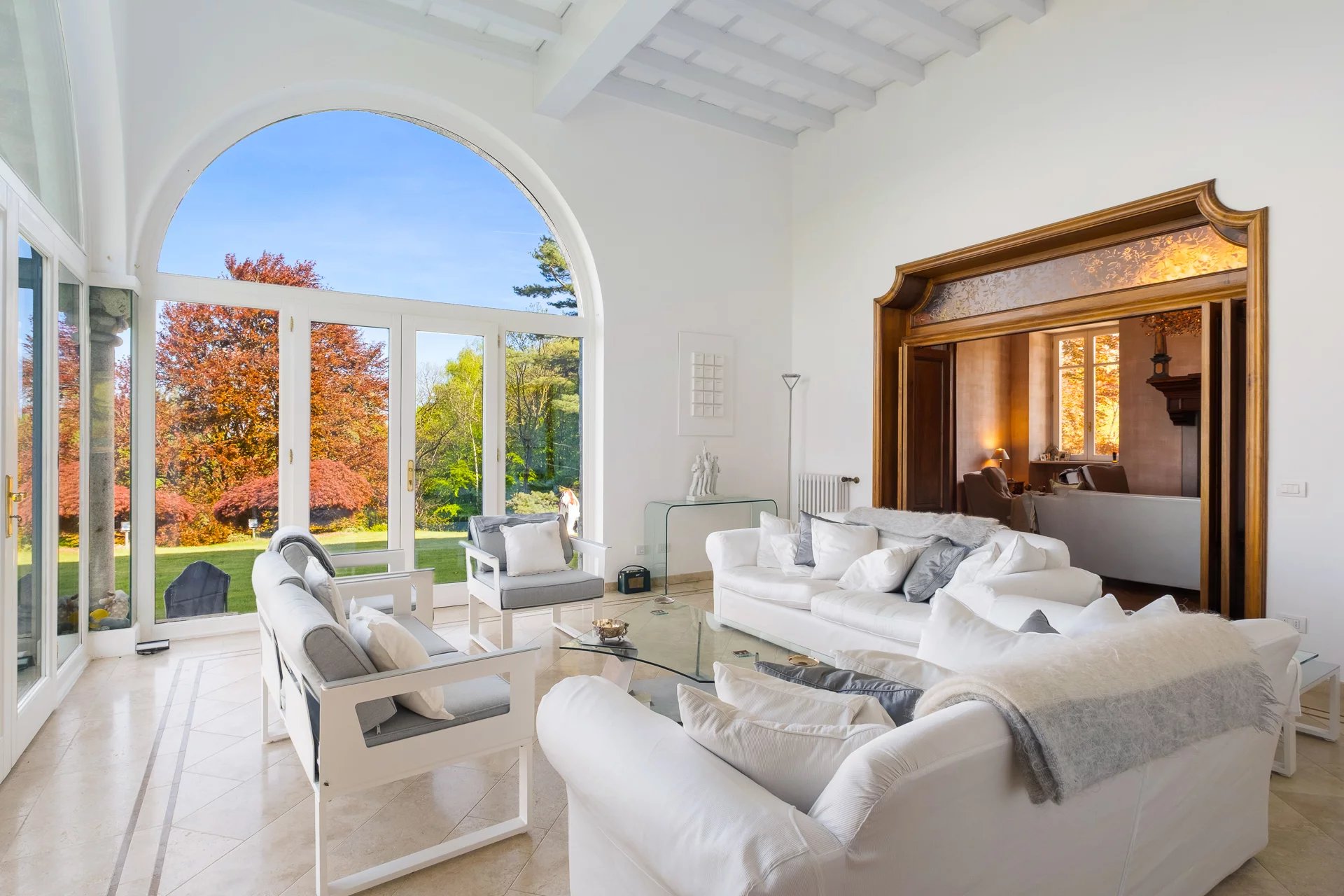 Villa panoramica d’epoca con parco privato e vista lago a Stresa