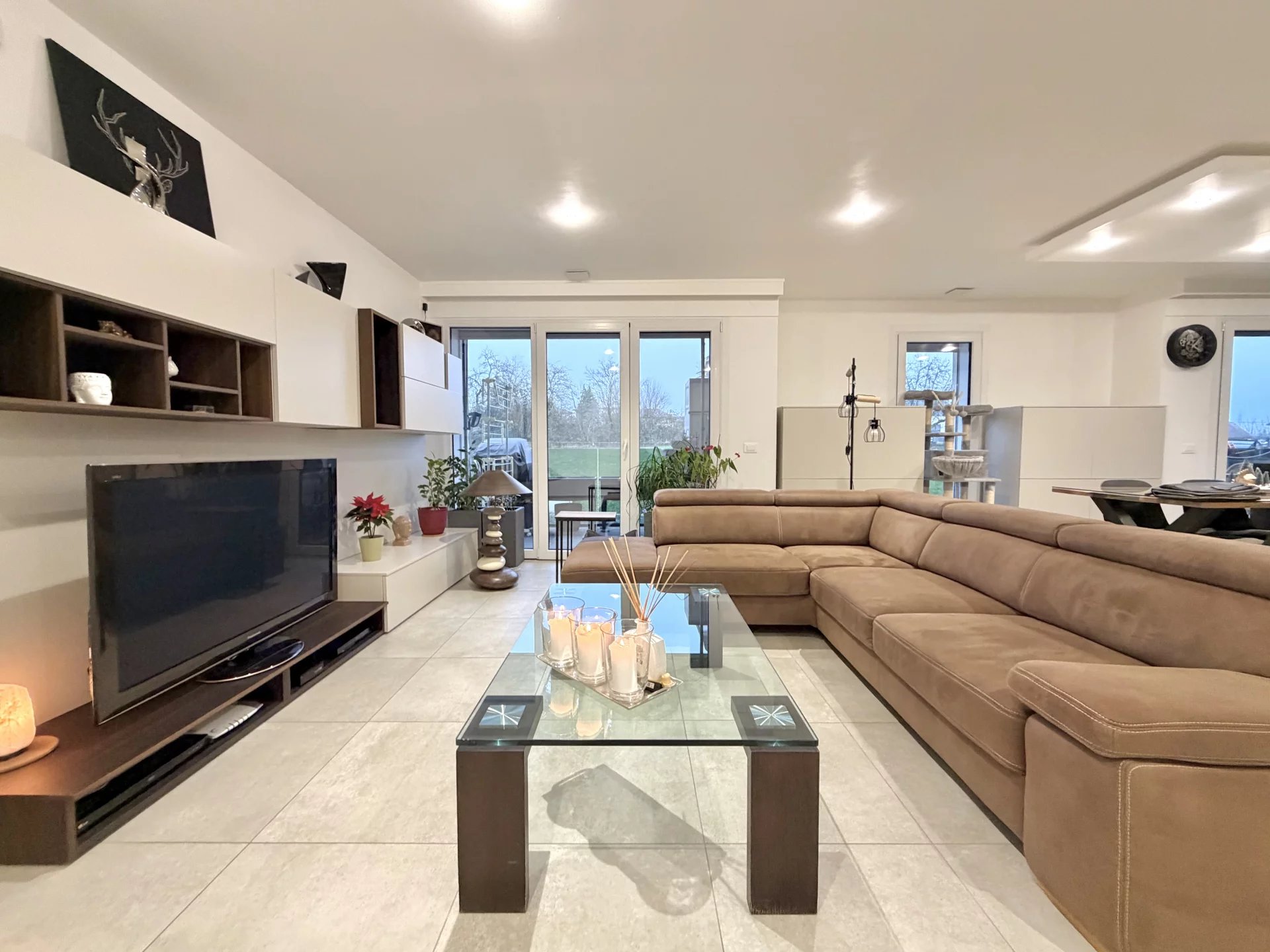 Agence immobilière de AXHOME IMMO SARL