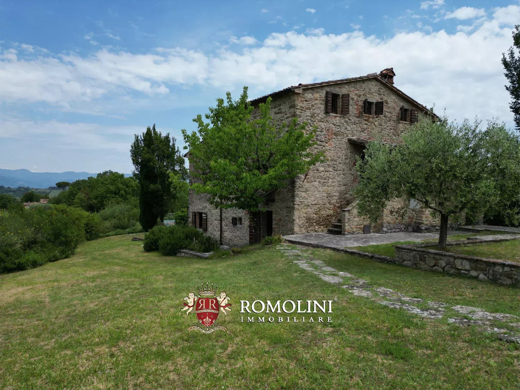 8 Bedroom Villa/Townhouse's Image 46