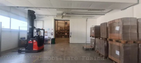 Magazzino---Capannone-in-vendita---Egna-2