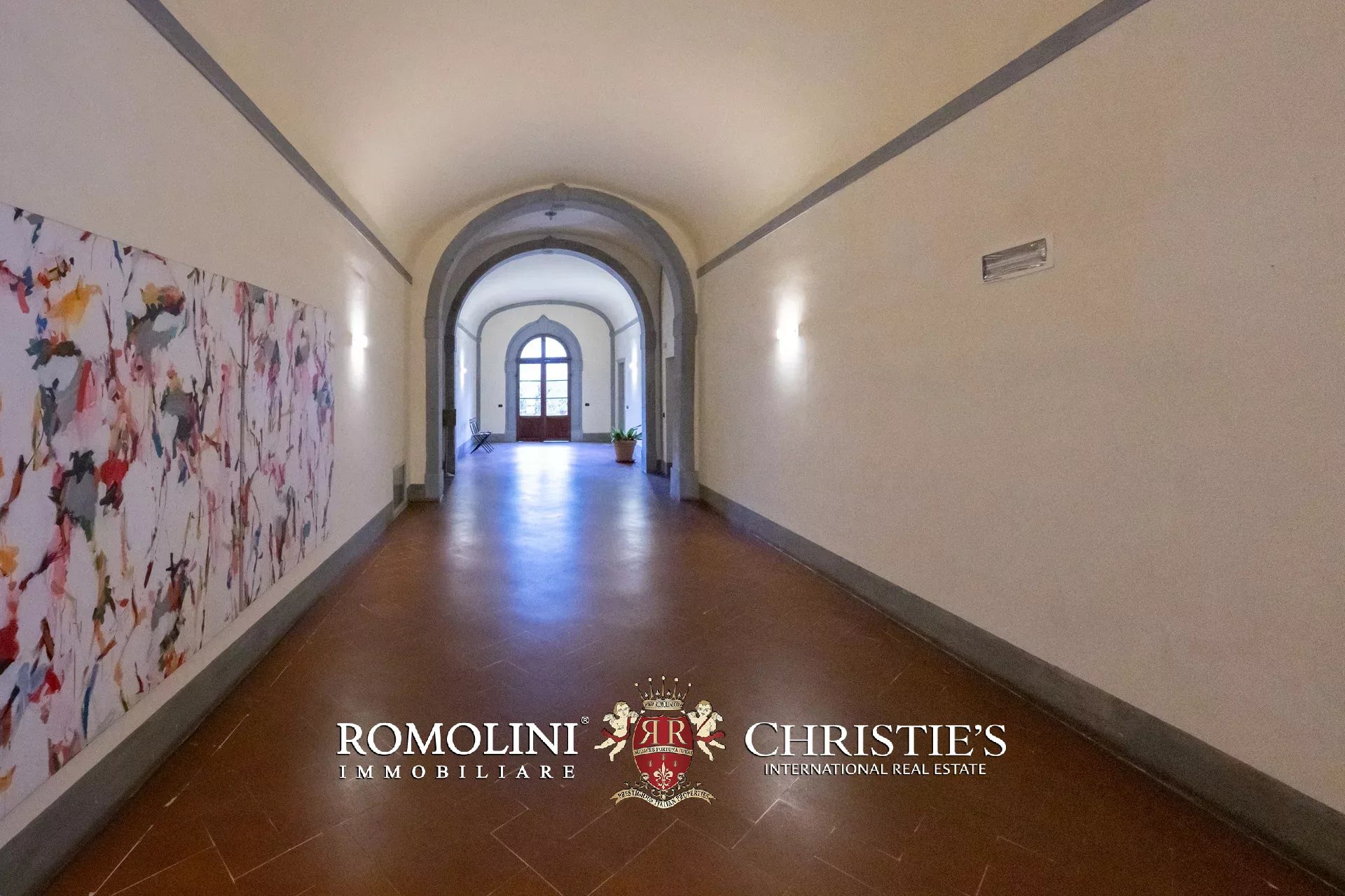 COZY 60-SQM PENTHOUSE FOR SALE IN THE HISTORICAL CENTER OF AREZZO