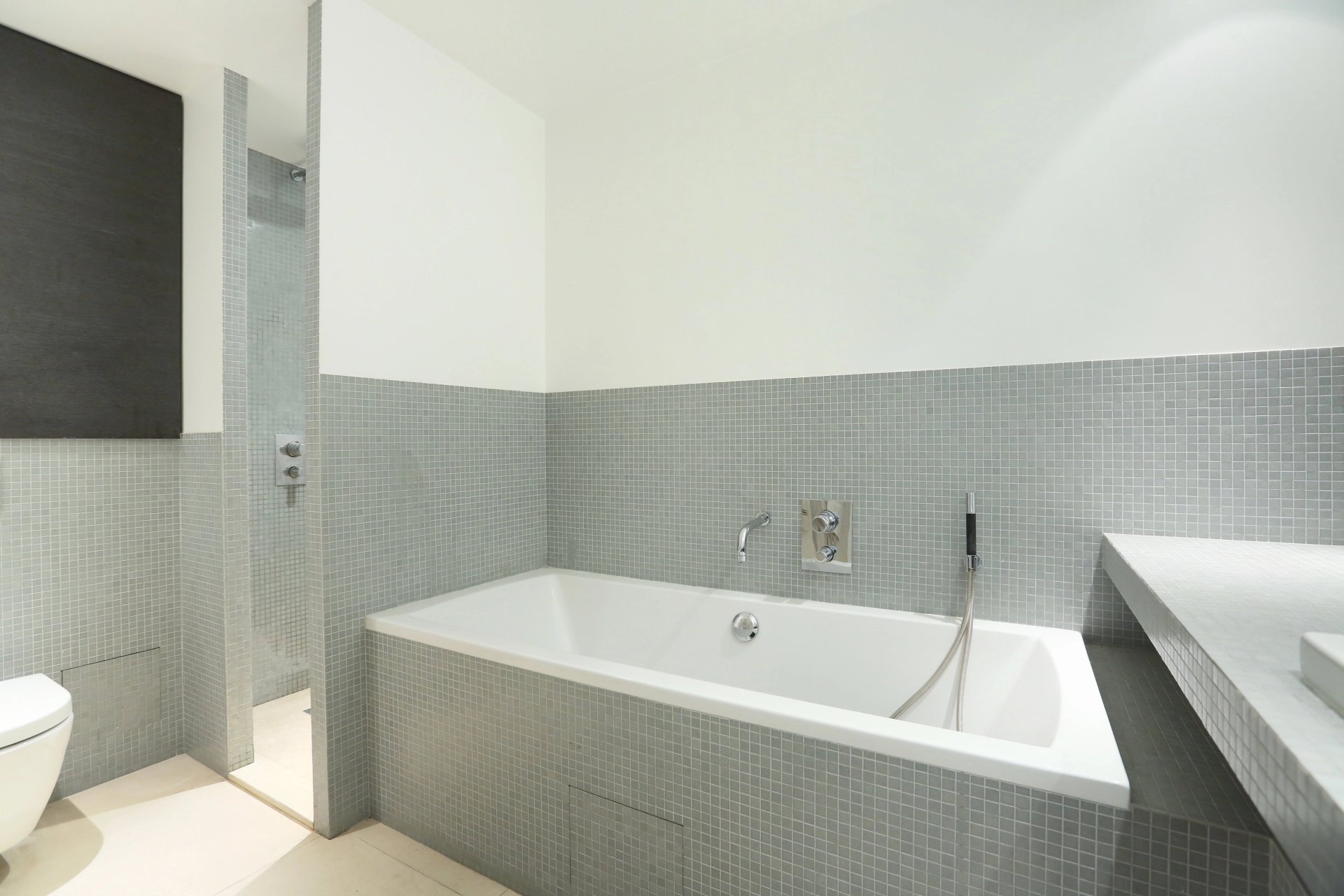 5 Bedroom Villa/Townhouse's Image 15