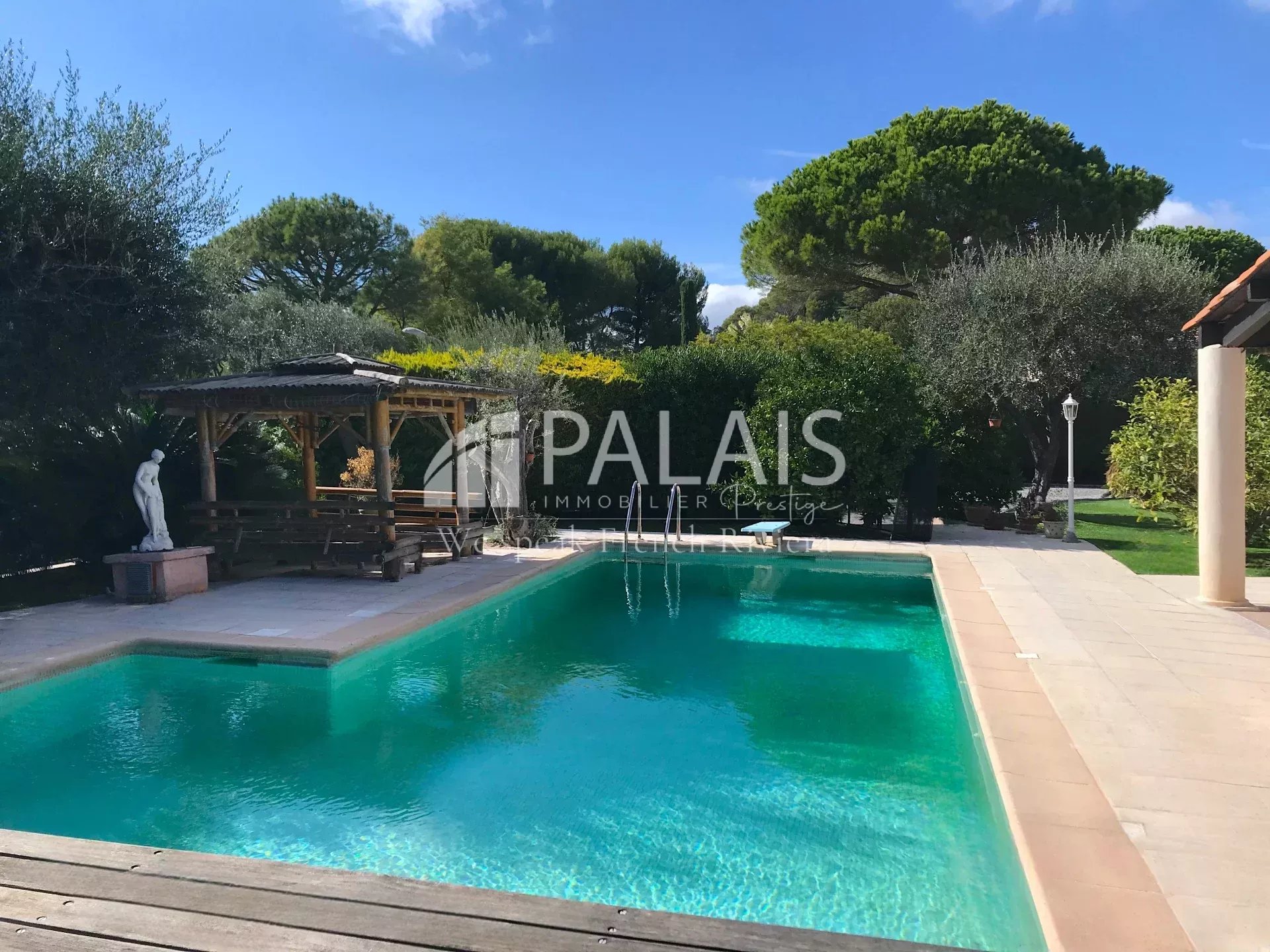 Agence immobilière de 