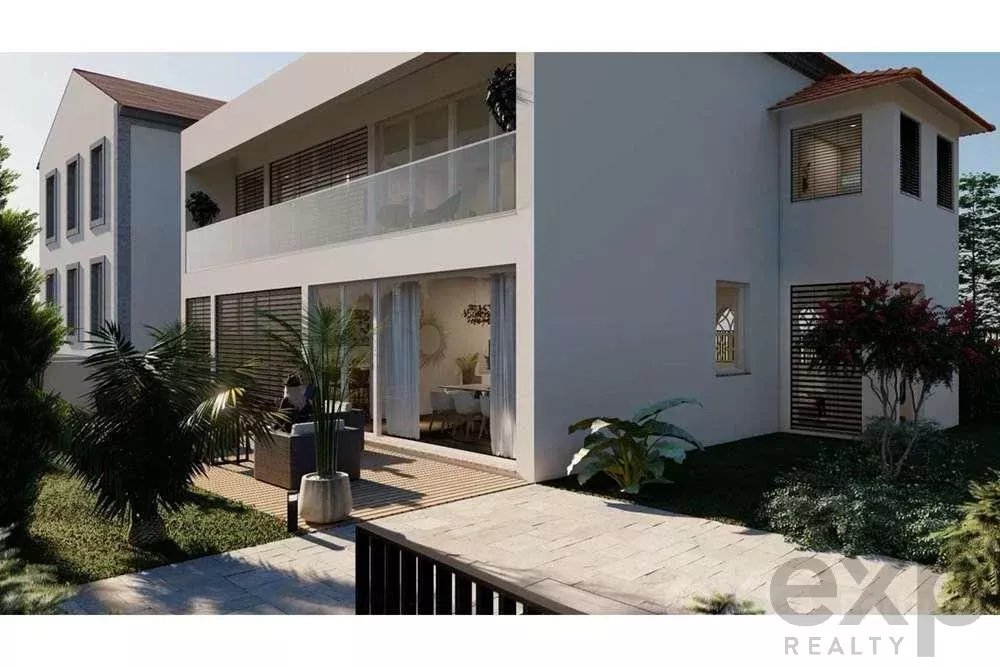 Moradia T3 com 3 suites com 364m² e 214m² de espaço exterior em Leça da Palmeira, Portugal