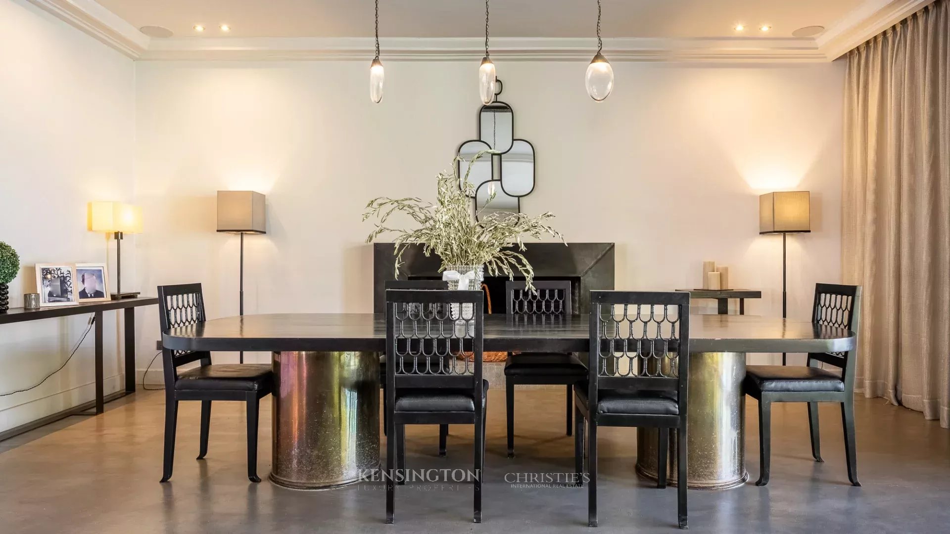 4 Bedroom Villa/Townhouse's Image 9
