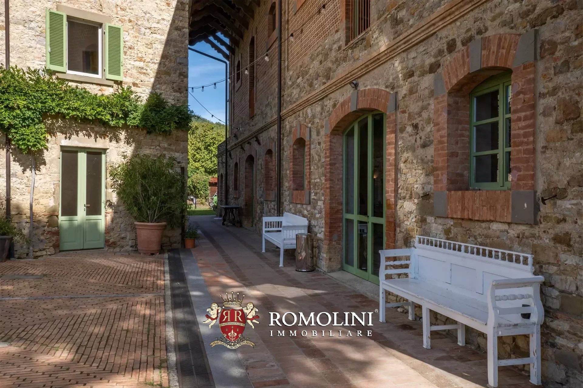 10 Bedroom Villa/Townhouse's Image 29