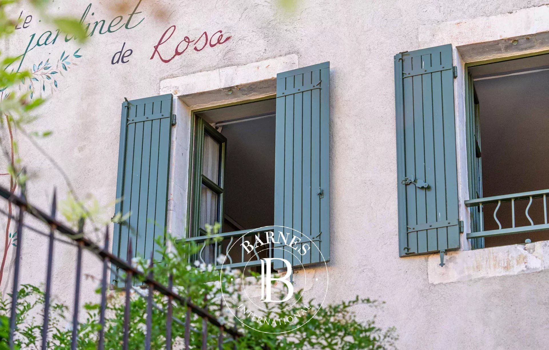 Maison de village Eygalières  -  ref 83206192 (picture 1)