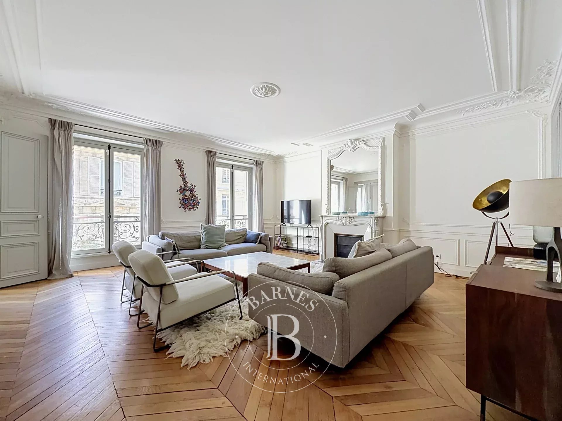 Apartment Paris 75016  -  ref 87323663 (picture 1)