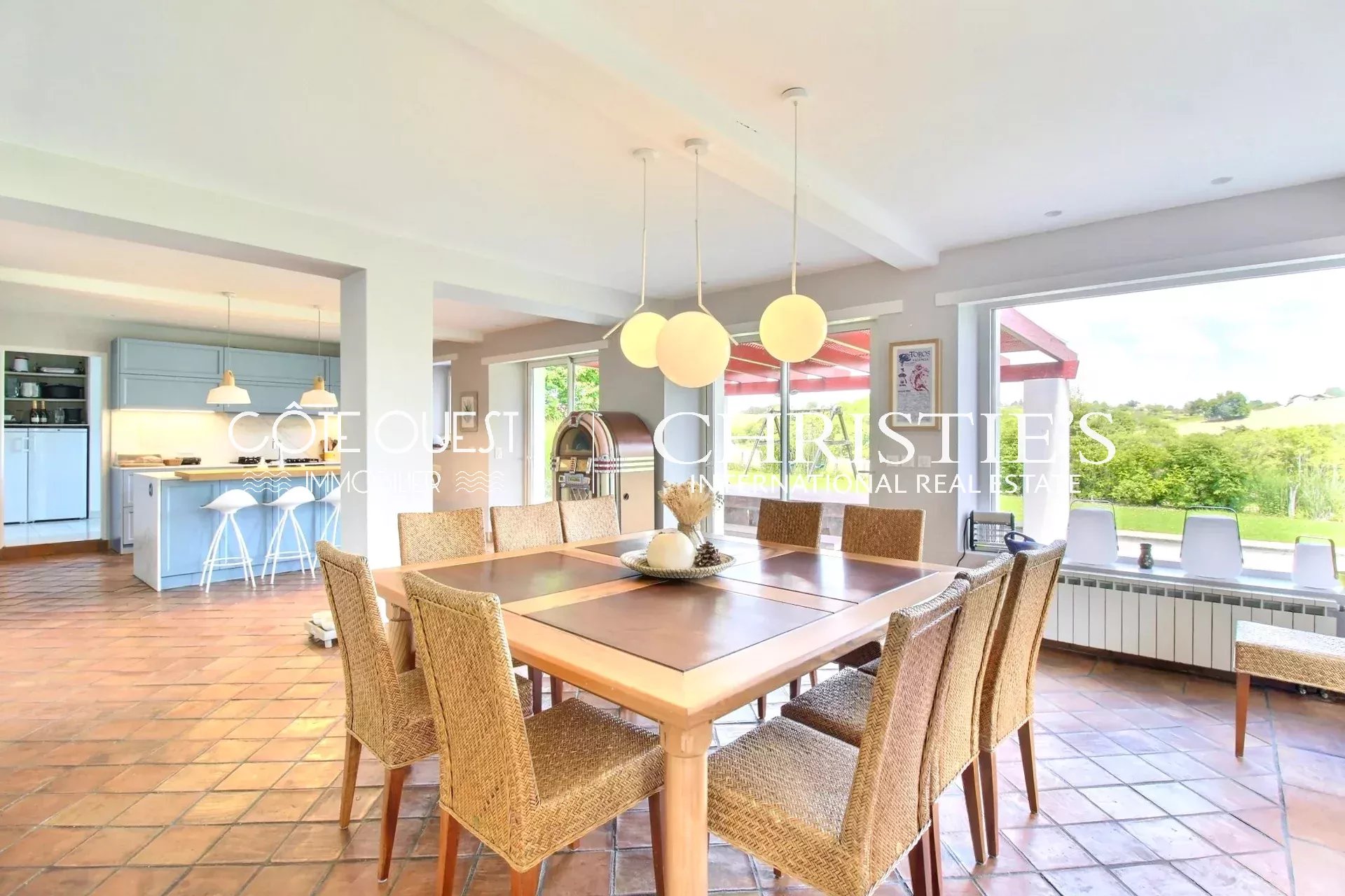 7 Bedroom Villa/Townhouse's Image 4