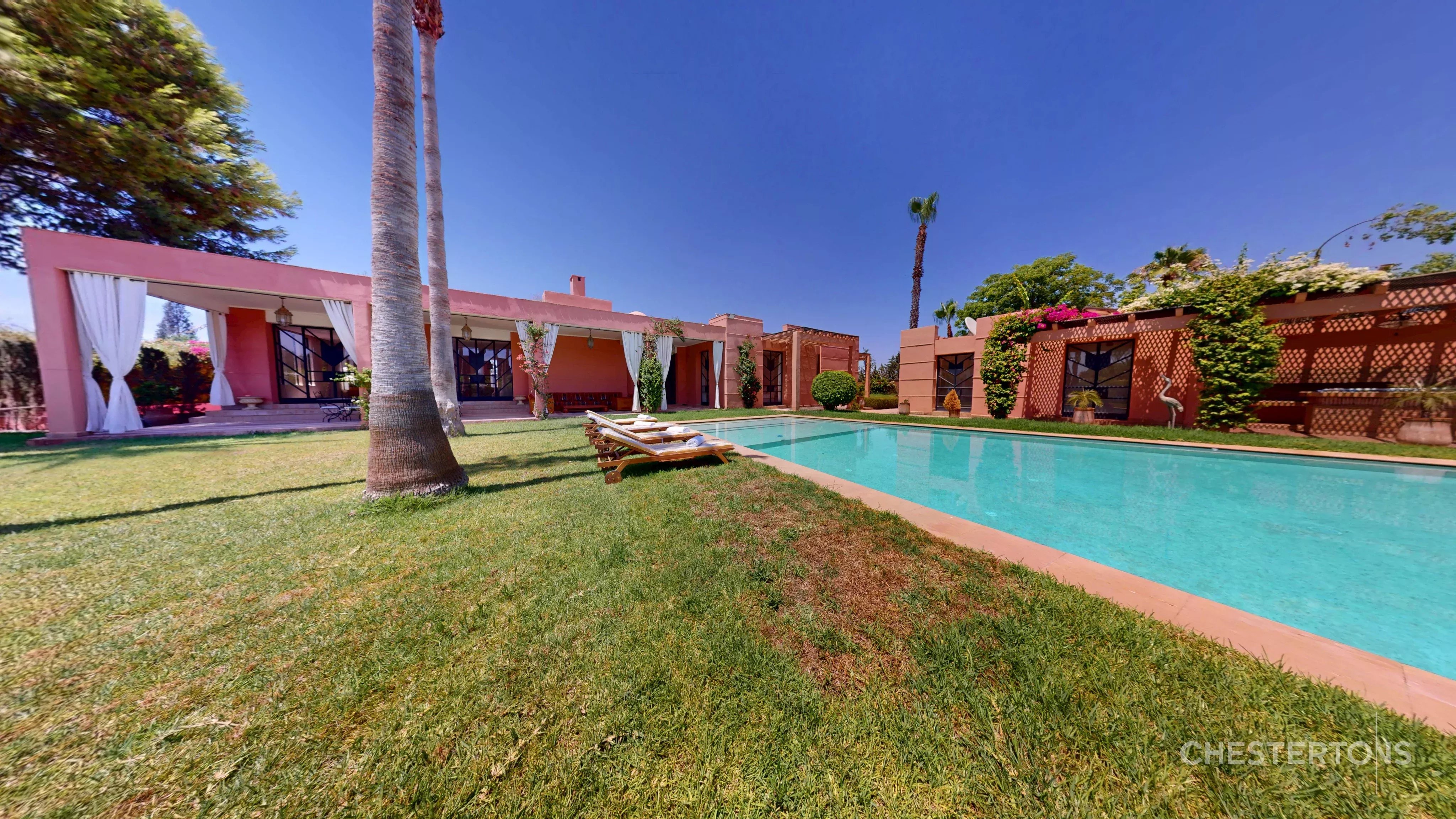 Image of Villa - 7 Bedrooms for Sale in Marrakech-Ménara-Marrakech-Morocco, Image 2